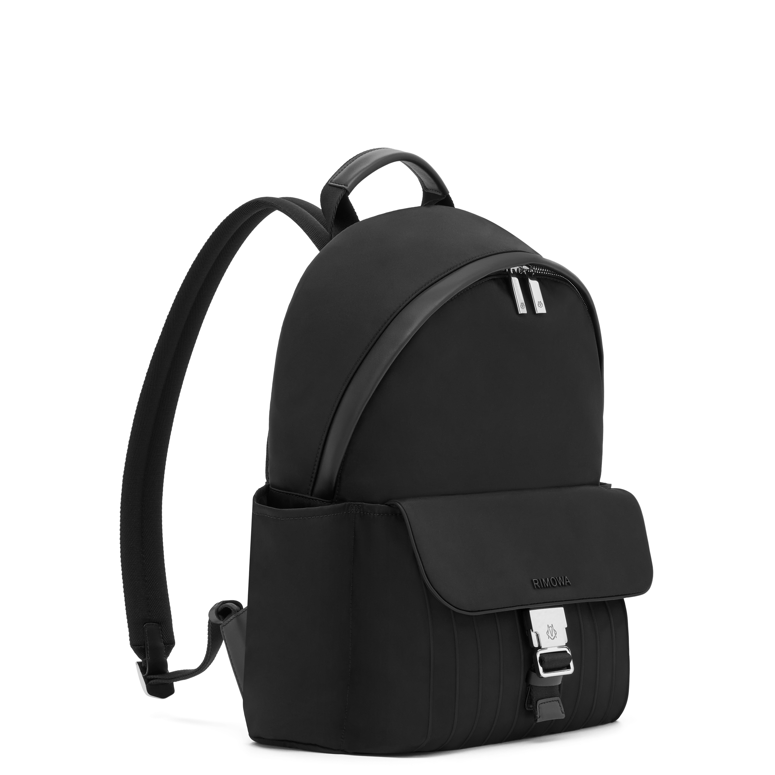 RIMOWA】「NEVER STILL」コレクションを一新 | RIMOWA JAPAN Co., LTD