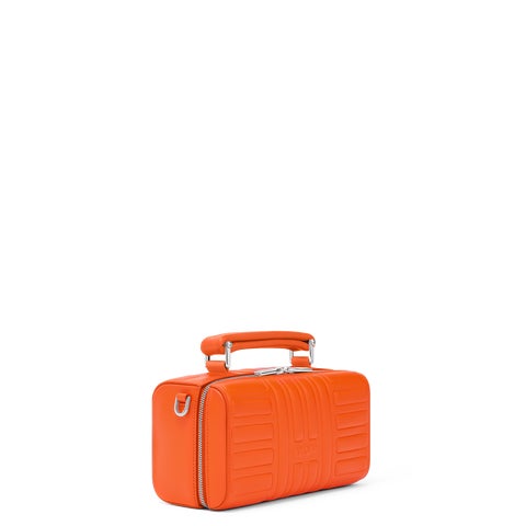 RIMOWA】定番人気コレクション「Essential」に最新シーズナルカラーが RIMOWA】定番人気コレクション「Essential」に最新シーズナルカラーが