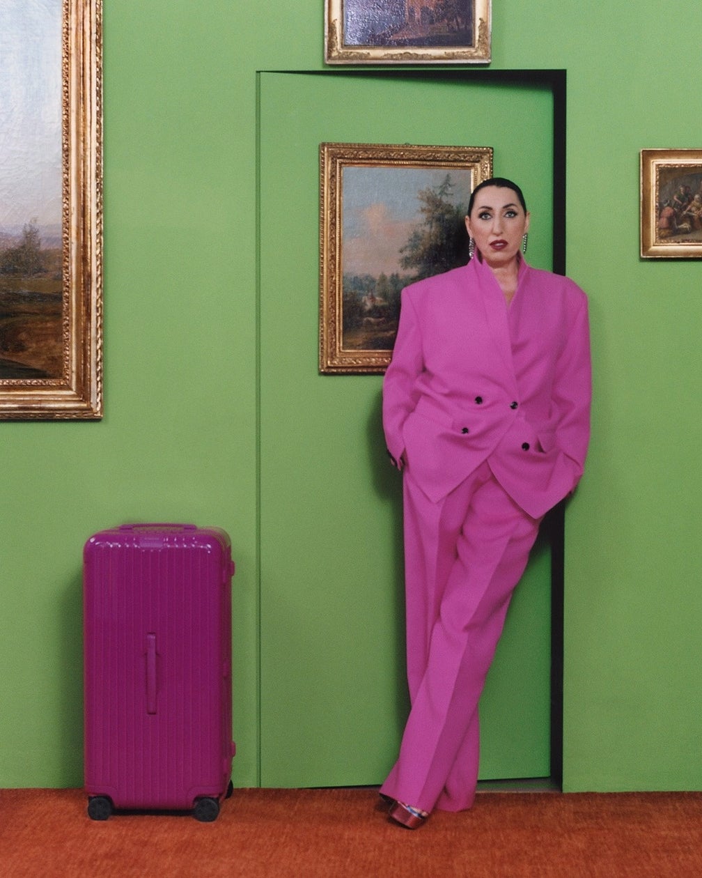 【RIMOWA】洗練された旅を彩る、定番「Essential」コレクションに新シーズナルカラーが登場