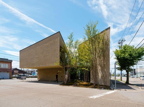 建築家・陶芸家の奈良祐希の処女作「Node Kanazawa」のギャラリーで展覧会を開催 建築家・陶芸家の奈良祐希の処女作「Node Kanazawa」のギャラリーで展覧会を開催