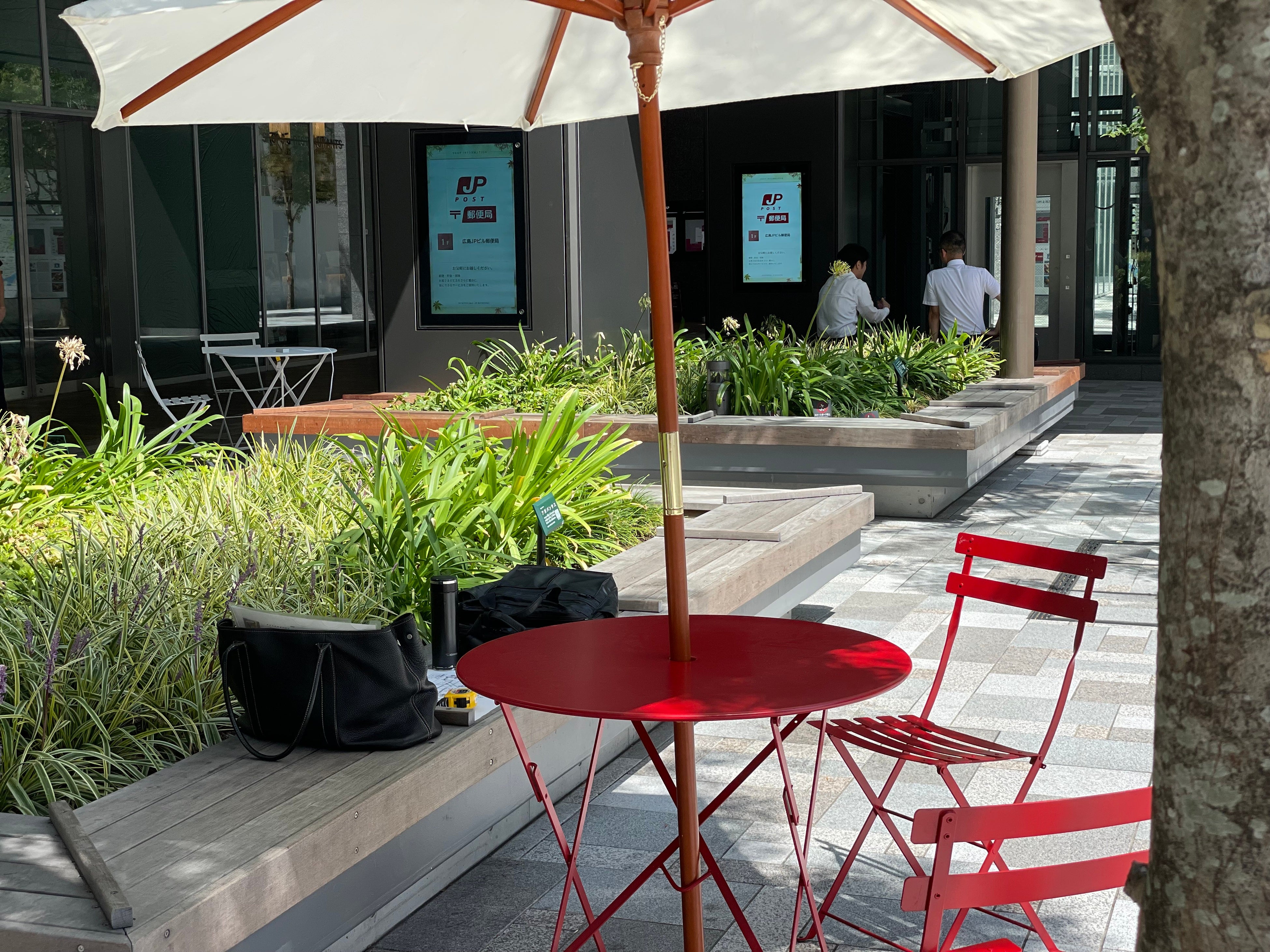 テーブル・チェアの設置イメージ