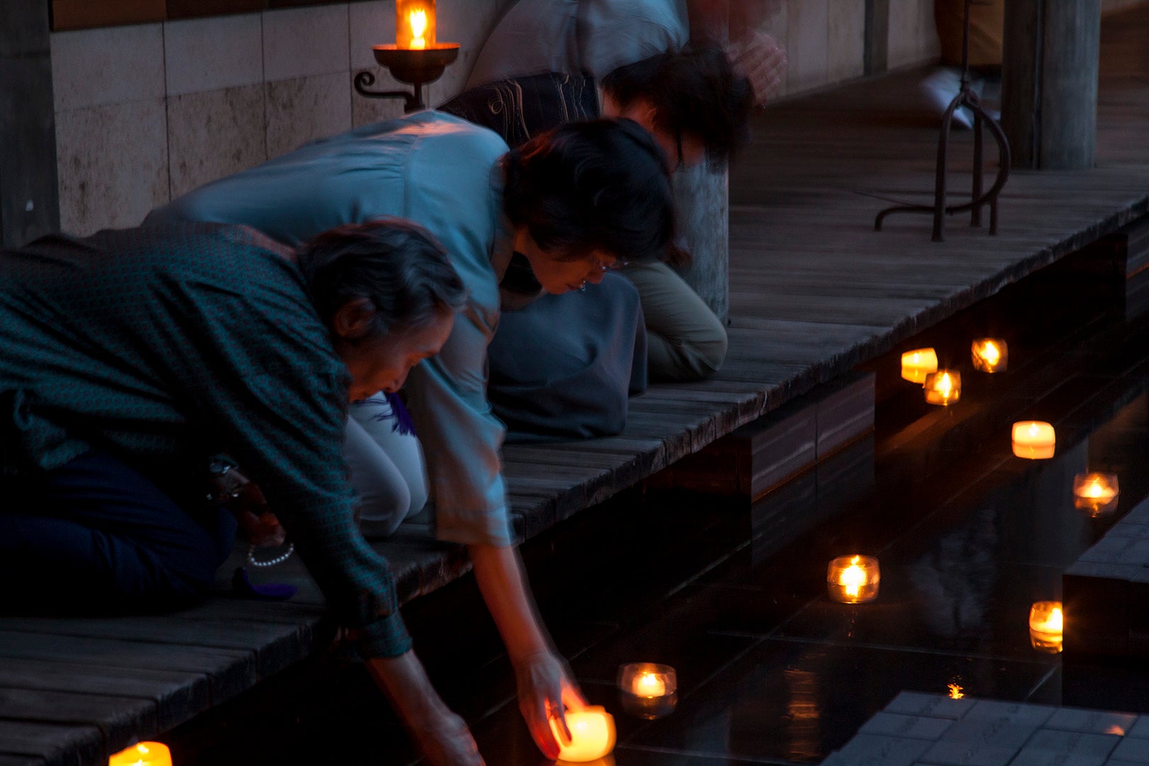 萬燈供養の様子