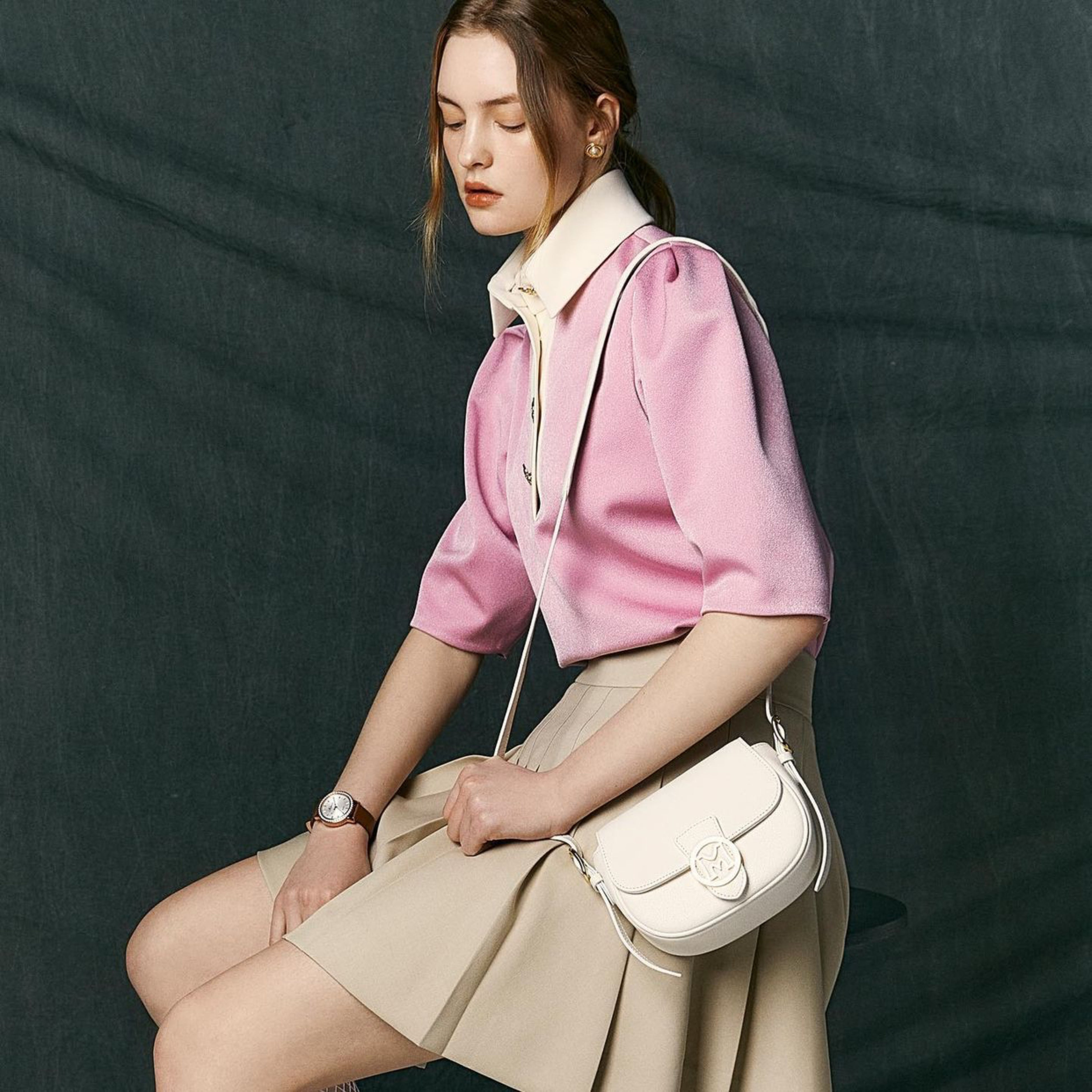 CAVALLO カバロショルダ―バッグ(MO0680)　定価 ¥58,300→SALE価格 ¥35,200（税込）