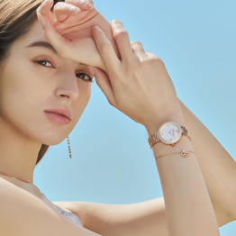 ファビーラ シリーズ タイムピース(腕時計） ¥40,700 (税込)～