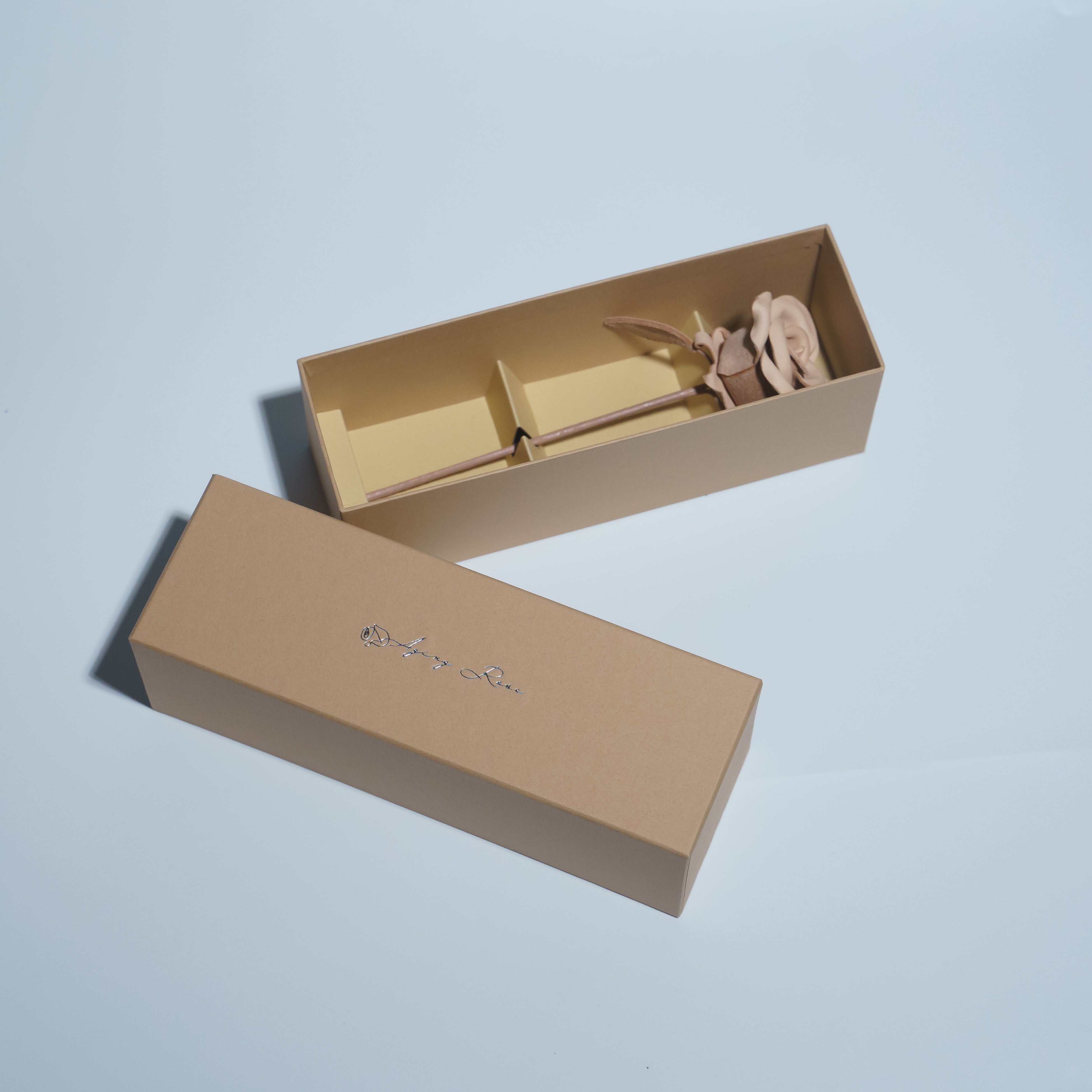 カービングベルト 革 皮 レザー 赤 レッド 薔薇 バラ ローズ ROSE 26 kcn009wr-01.jpg
