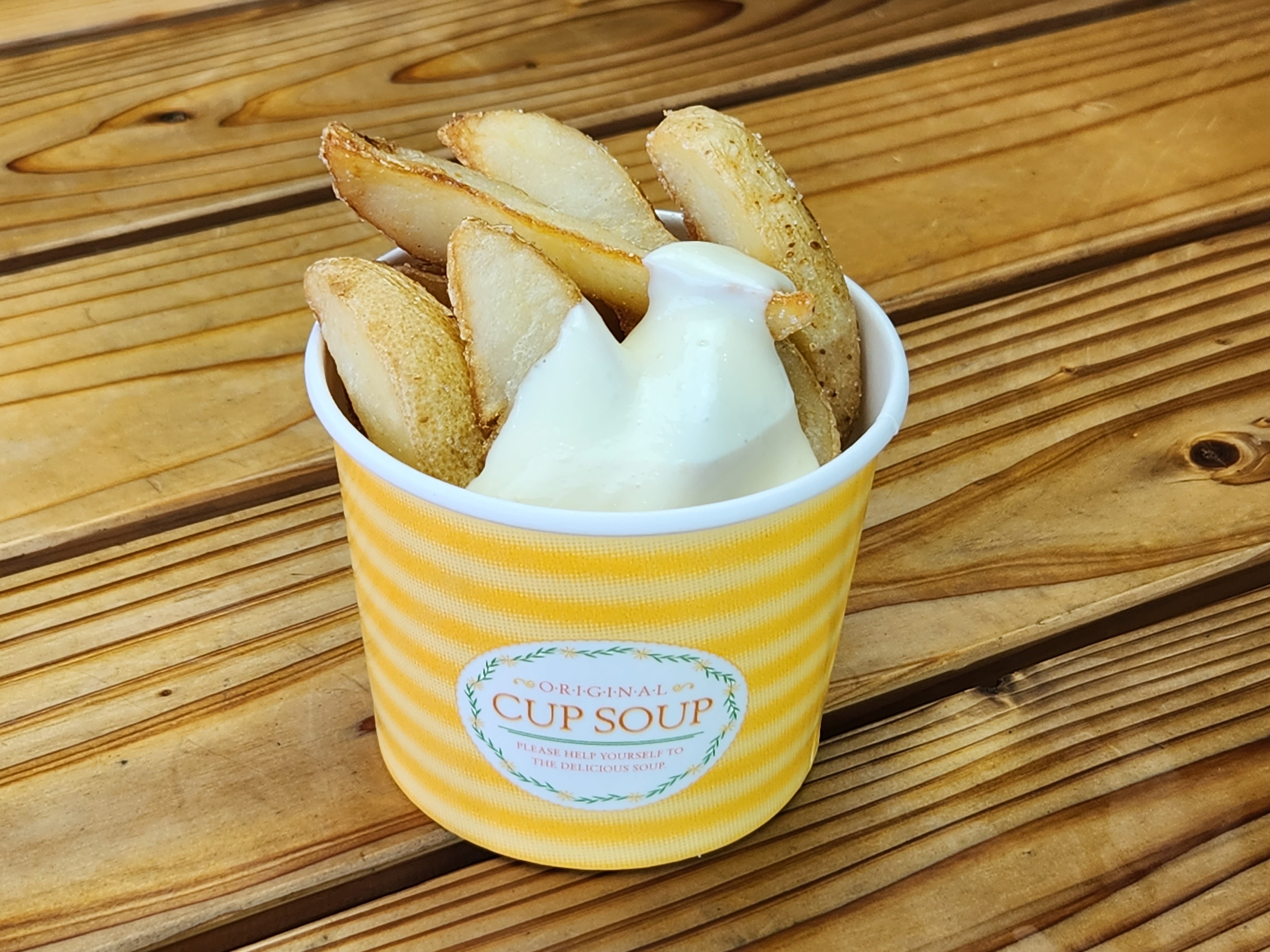 ポテトフライ(ガーリックサワークリーム)