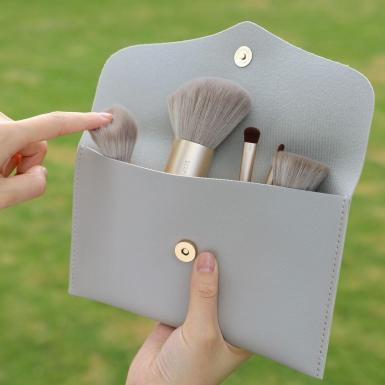 SIXPLUS：5月新作メイクブラシセットとクリーニング・メンテナンス技術