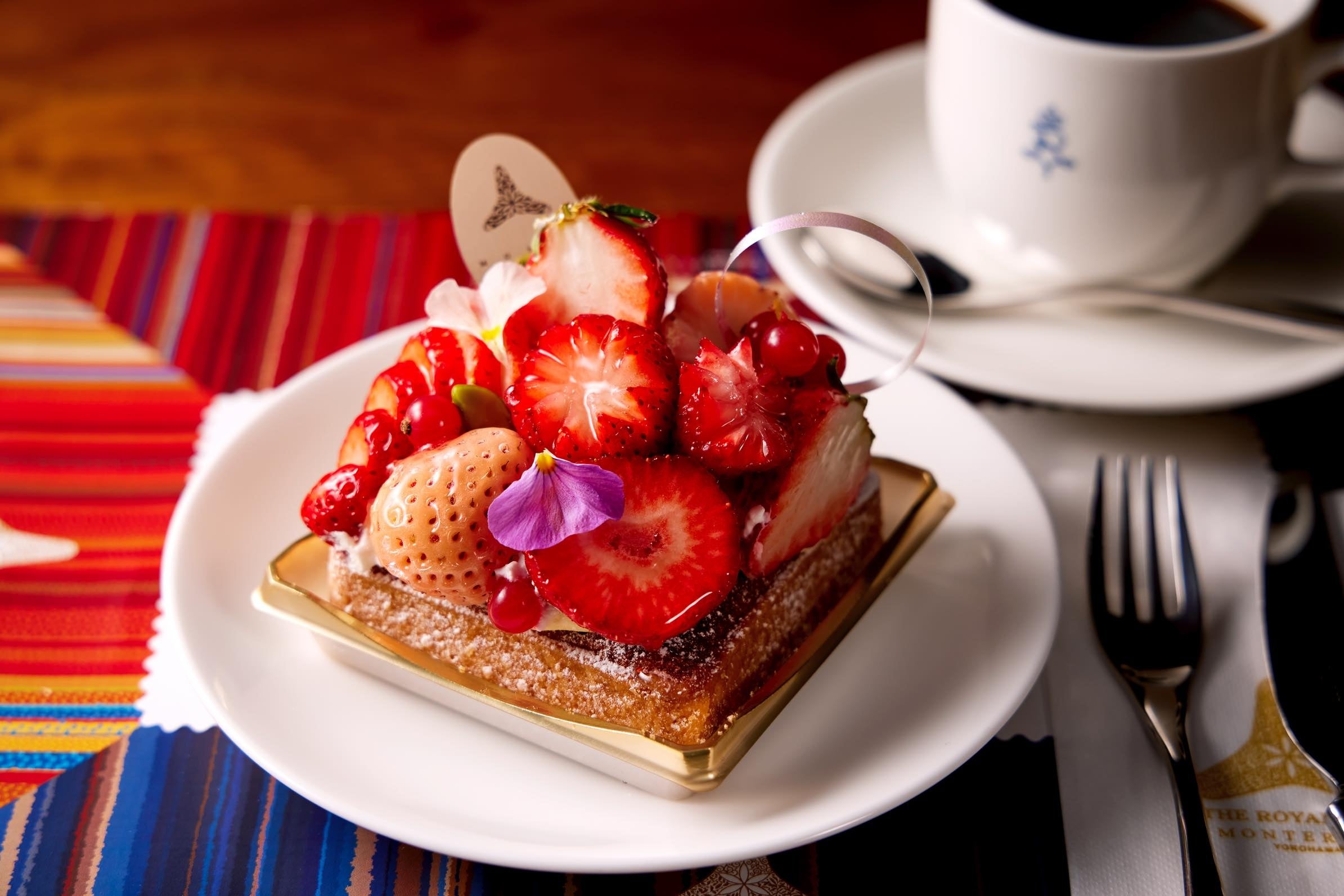 3種のいちごのタルト（1430円）