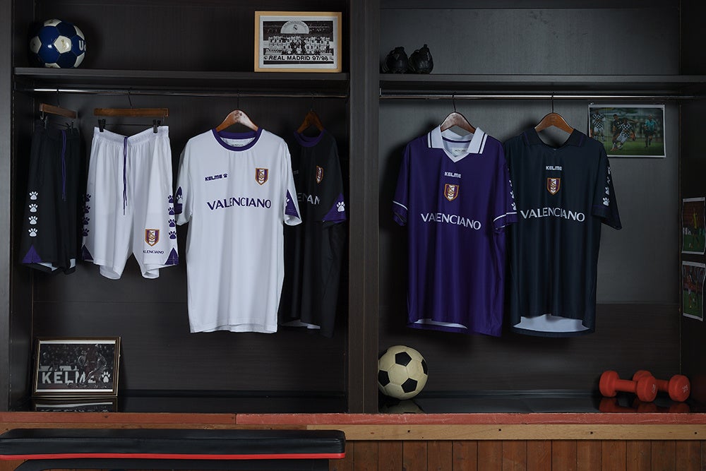 VALENCIANO BY KELMEからFootball Collection登場。コンセプトは銀河系