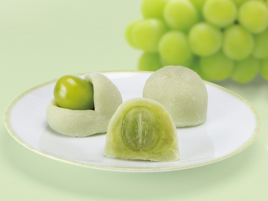 『シャインマスカット大福』 （税込388円／1個）