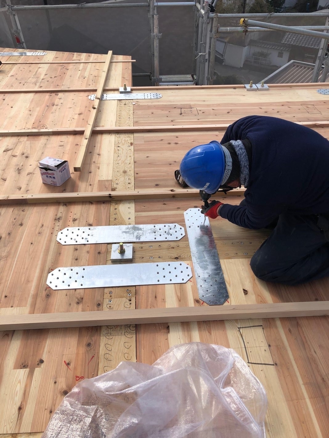 工場製造のパネルを接合するため 現場での施工がシンプル