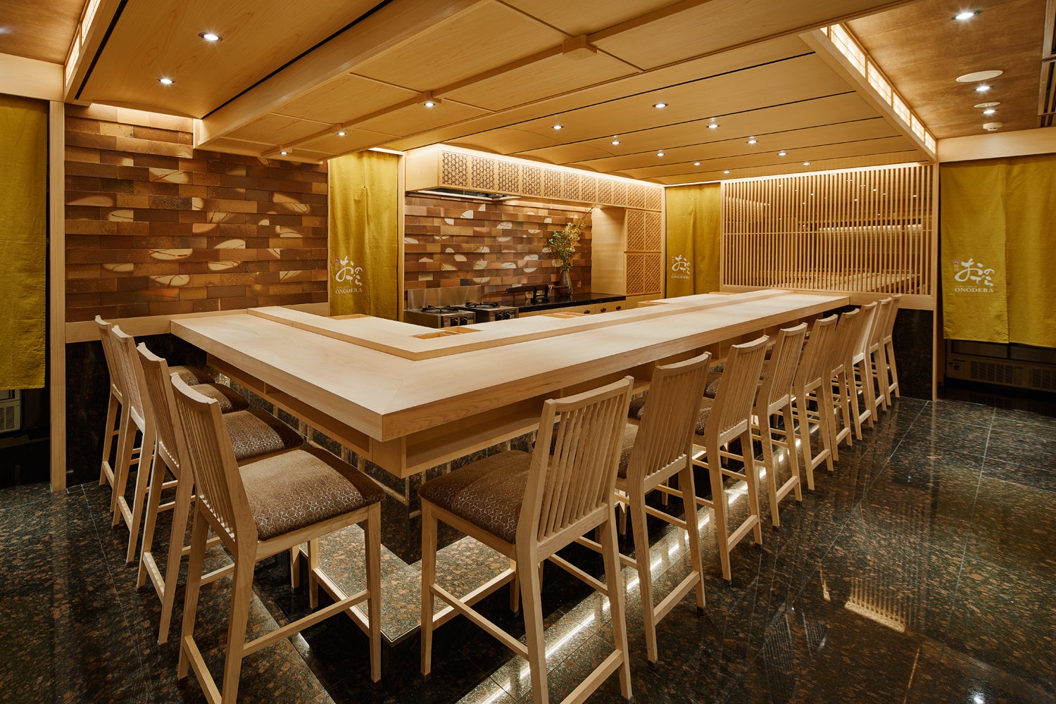 「鮨 銀座おのでら 総本店」２F内観