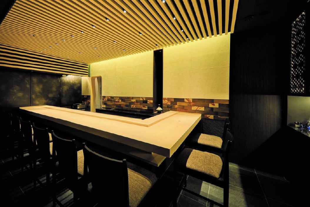 「鮨 銀座おのでら 名古屋店」内観