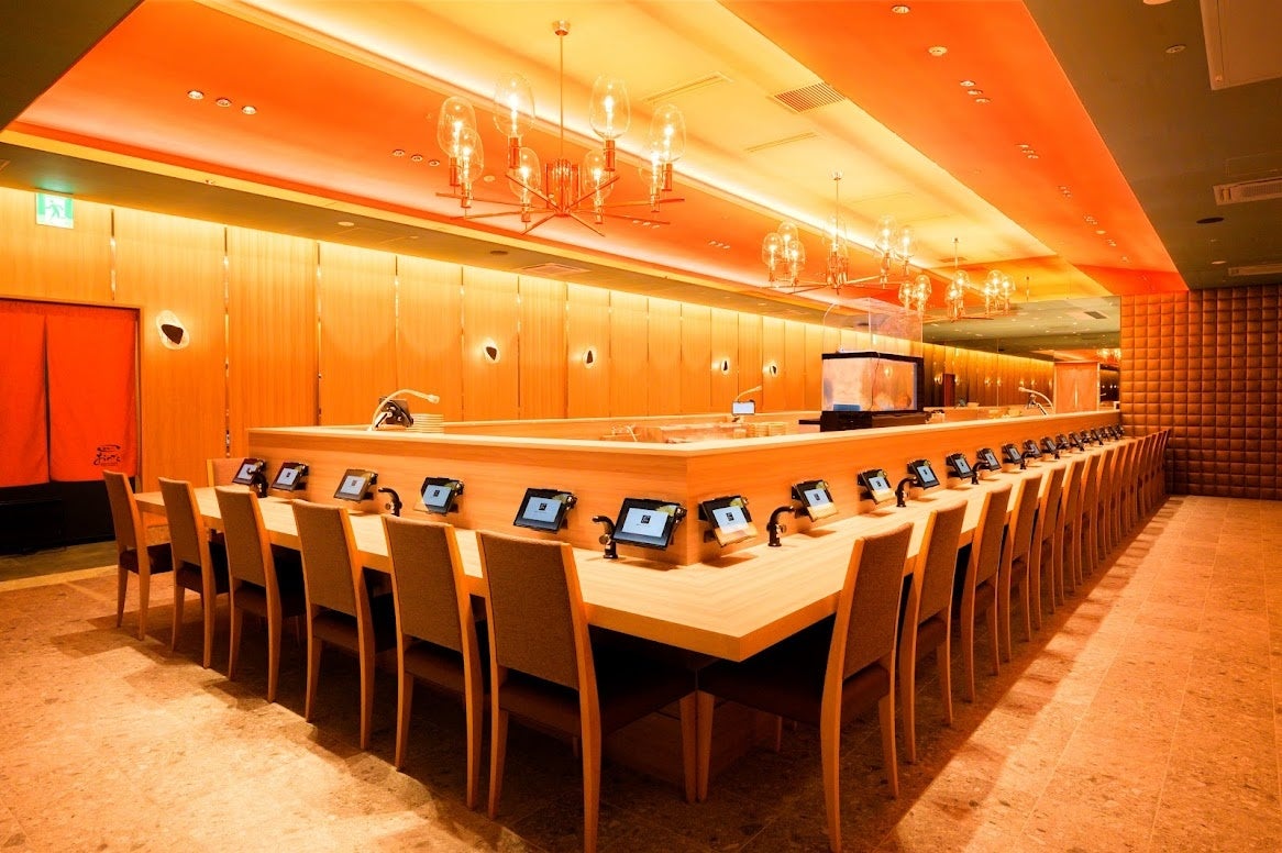 「廻転鮨 銀座おのでら 大阪店」内観