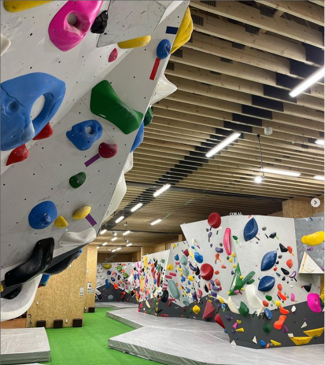 カラフルな大空間