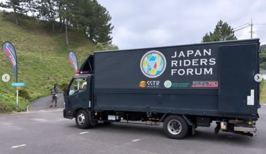 世界的なモビリティーブランドHondaオフィシャルライセンスの新作パーカーが登場!ヴィンテージライクな加工とストリートスタイルが融合した注目のアイテム。