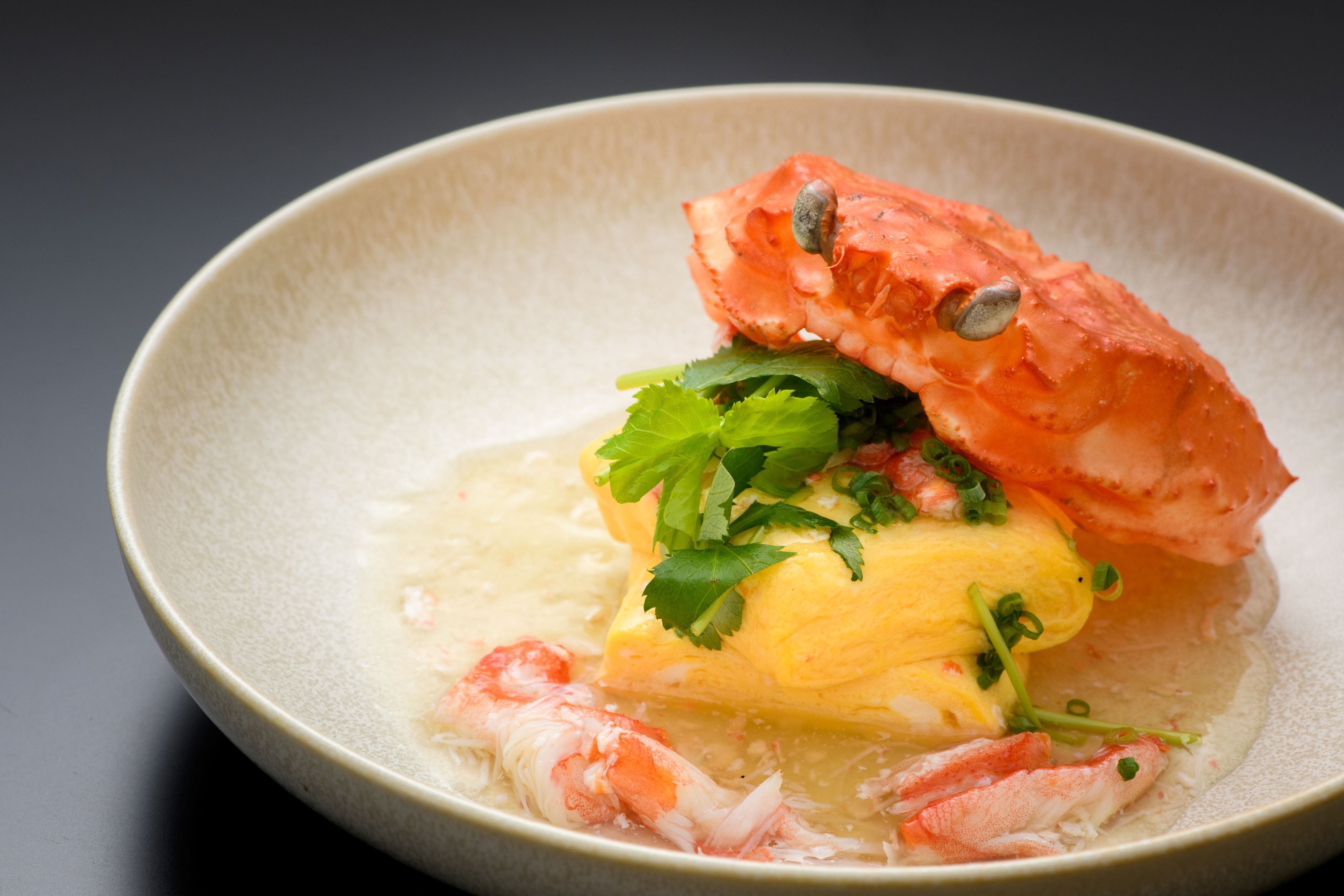 「地鶏鰹出汁の出し巻き　蟹あんかけ」　イメージ