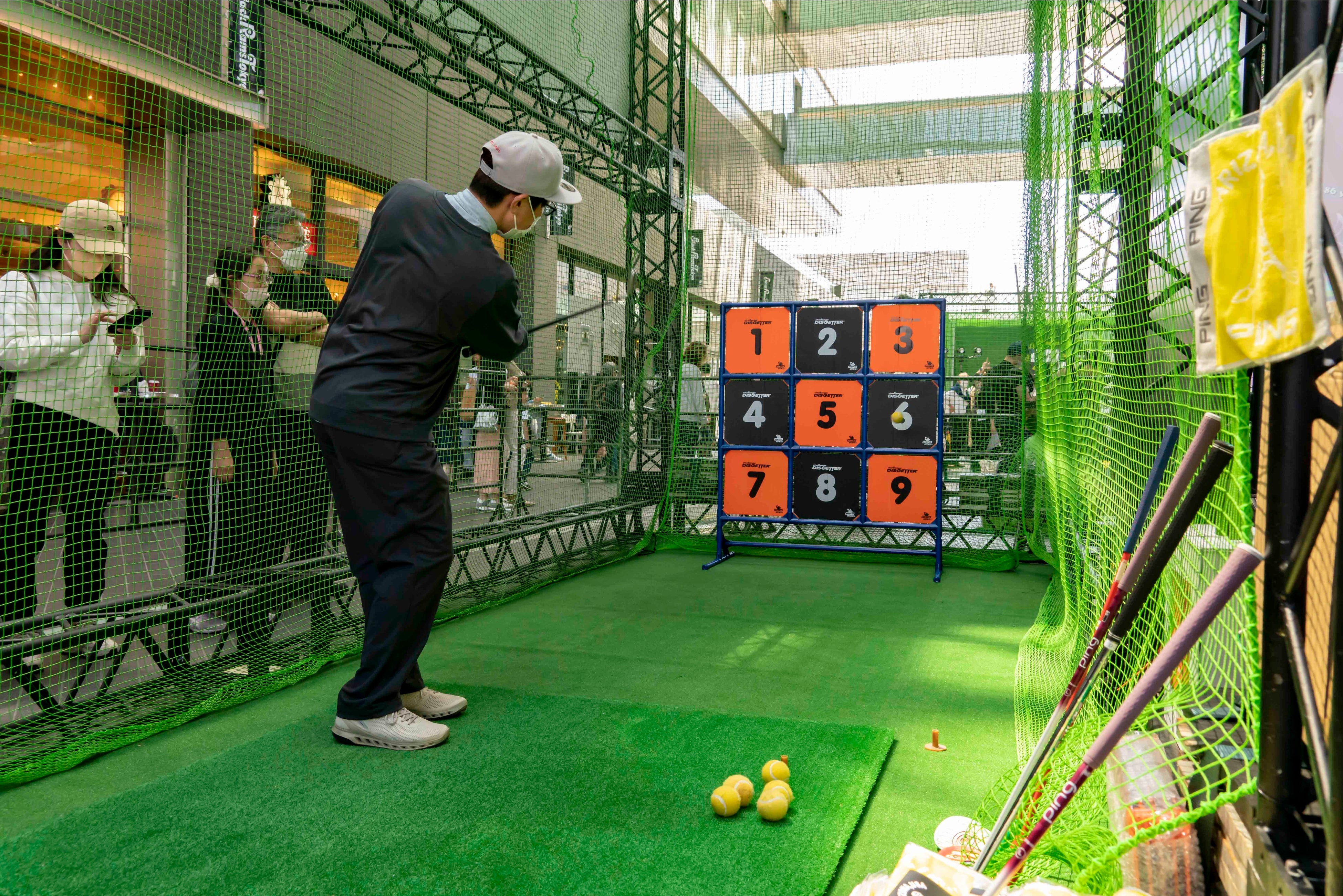 アイアンストラックアウト