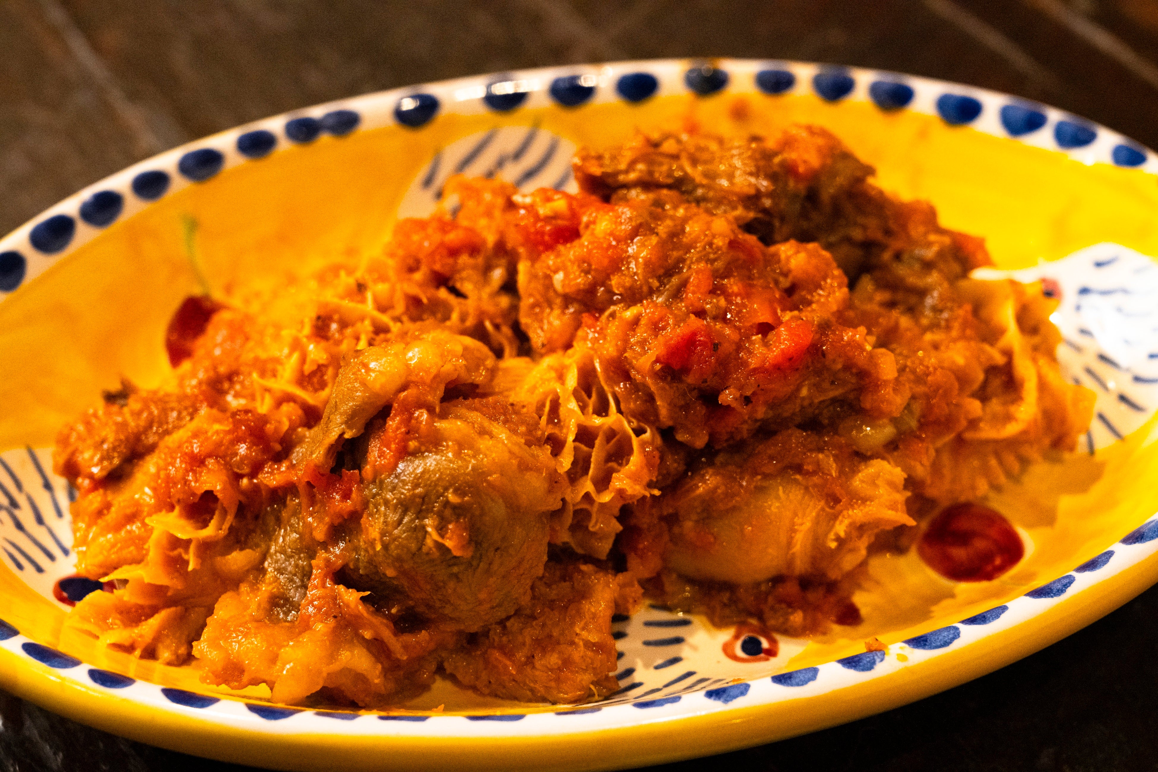 イチオシ！○時間煮込んだ「トリッパとごろ肉のトマト煮込み」