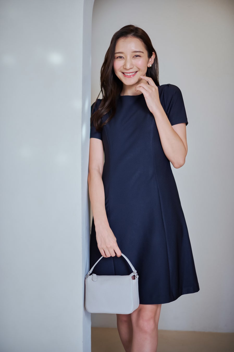 □ワンピース 35,000円 □2wayバッグ 30,000円