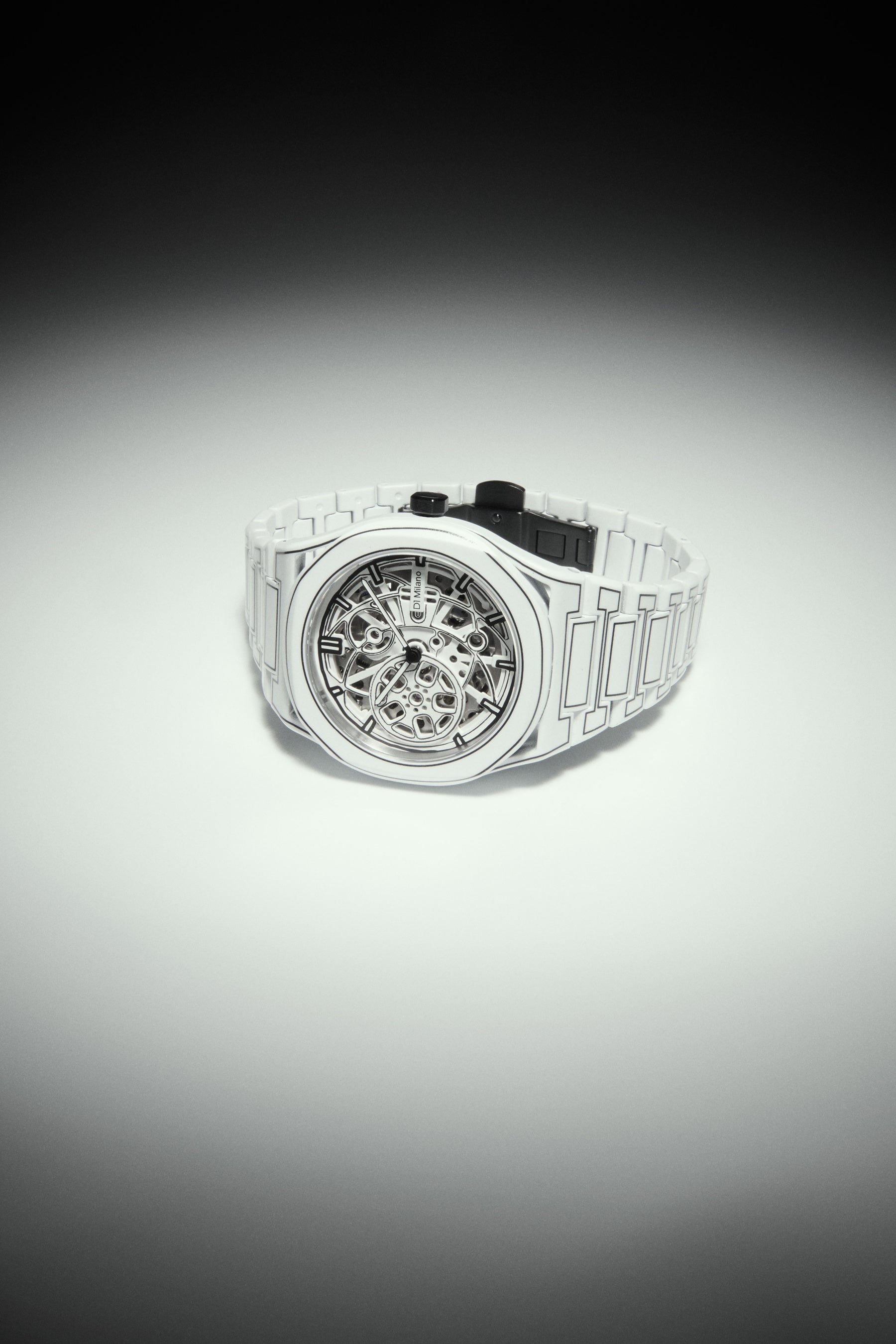 D1 MILANO、新作スケルトンウォッチ2型登場 / 白と黒、想像と精密が