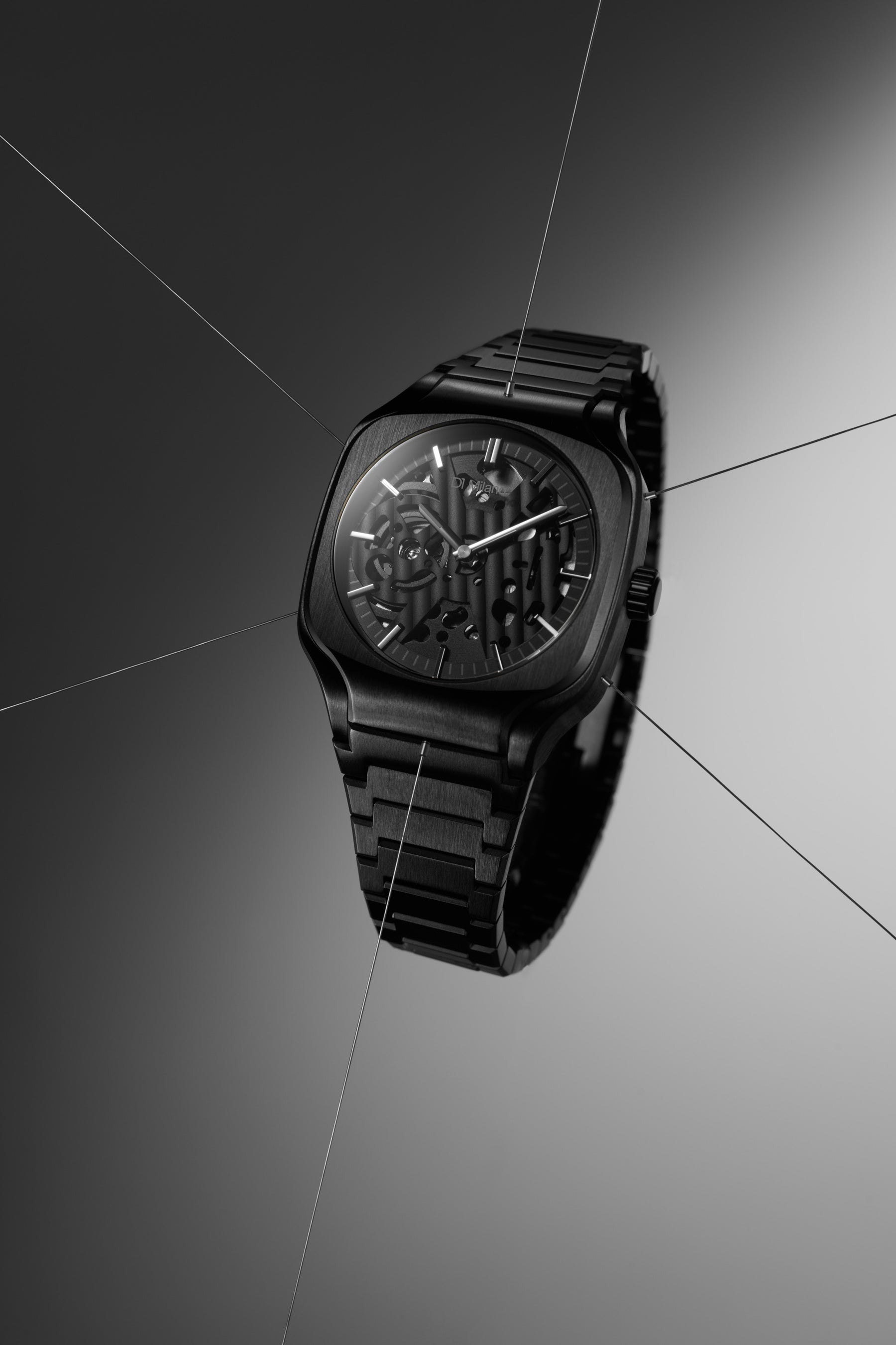 D1 MILANO、新作スケルトンウォッチ2型登場 / 白と黒、想像と精密が