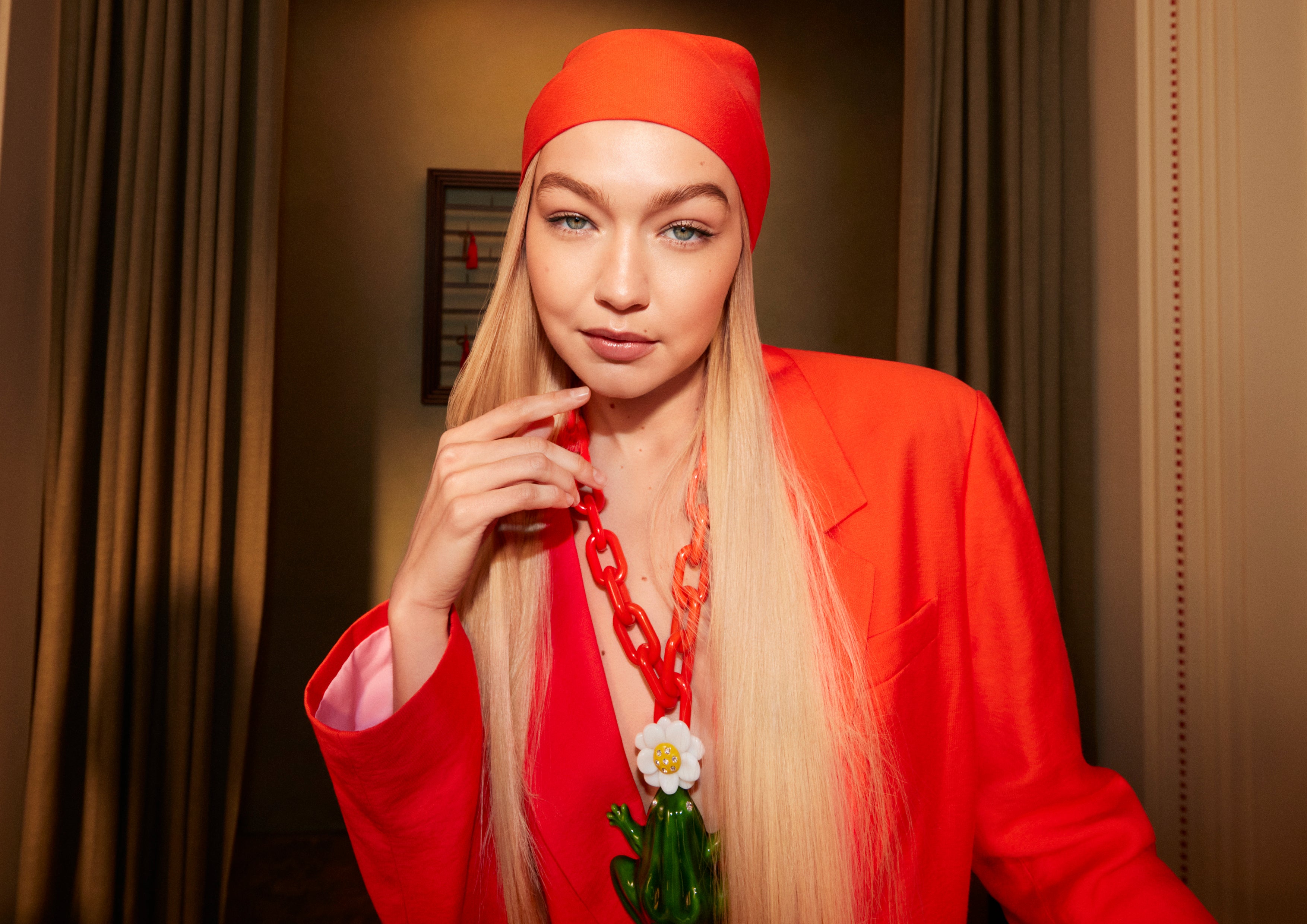 H&M「Hôtel Hennes」キャンペーン モデル：ジジ・ハディッド