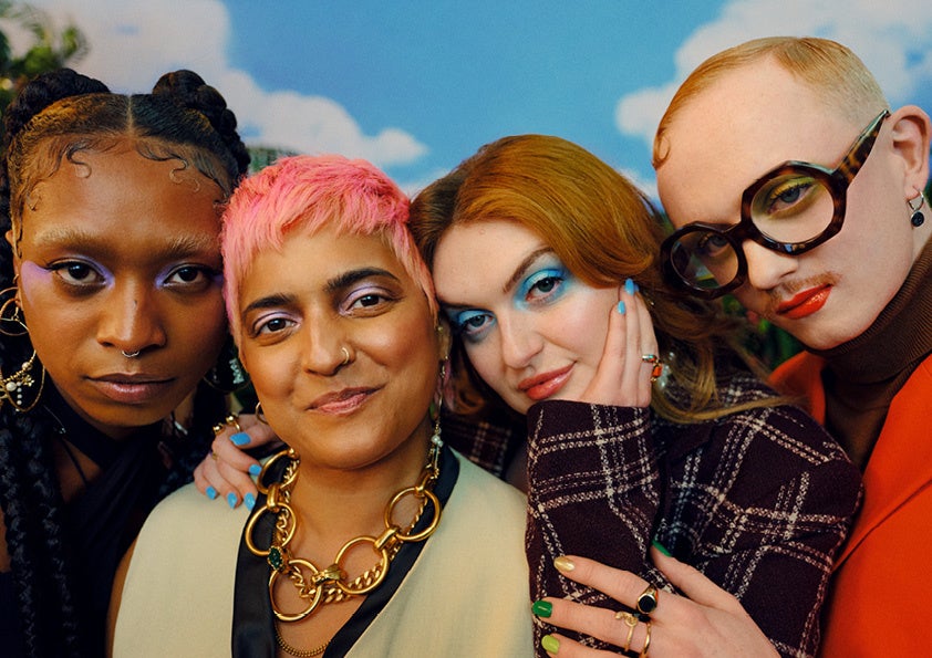 H&M 2022 LGBTQIA+ プライド キャンペーン 「My Chosen Family - 私が選んだ家族」