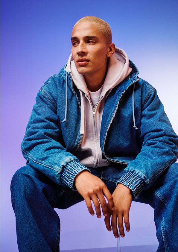 リラックスフィットフーデッドデニムジャケット(オンライン限定)￥7,999 ルーズデニム￥5,999