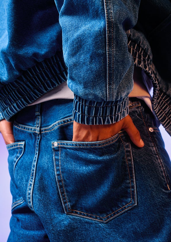 リラックスフィットフーデッドデニムジャケット(オンライン限定)￥7,999 ルーズデニム￥5,999