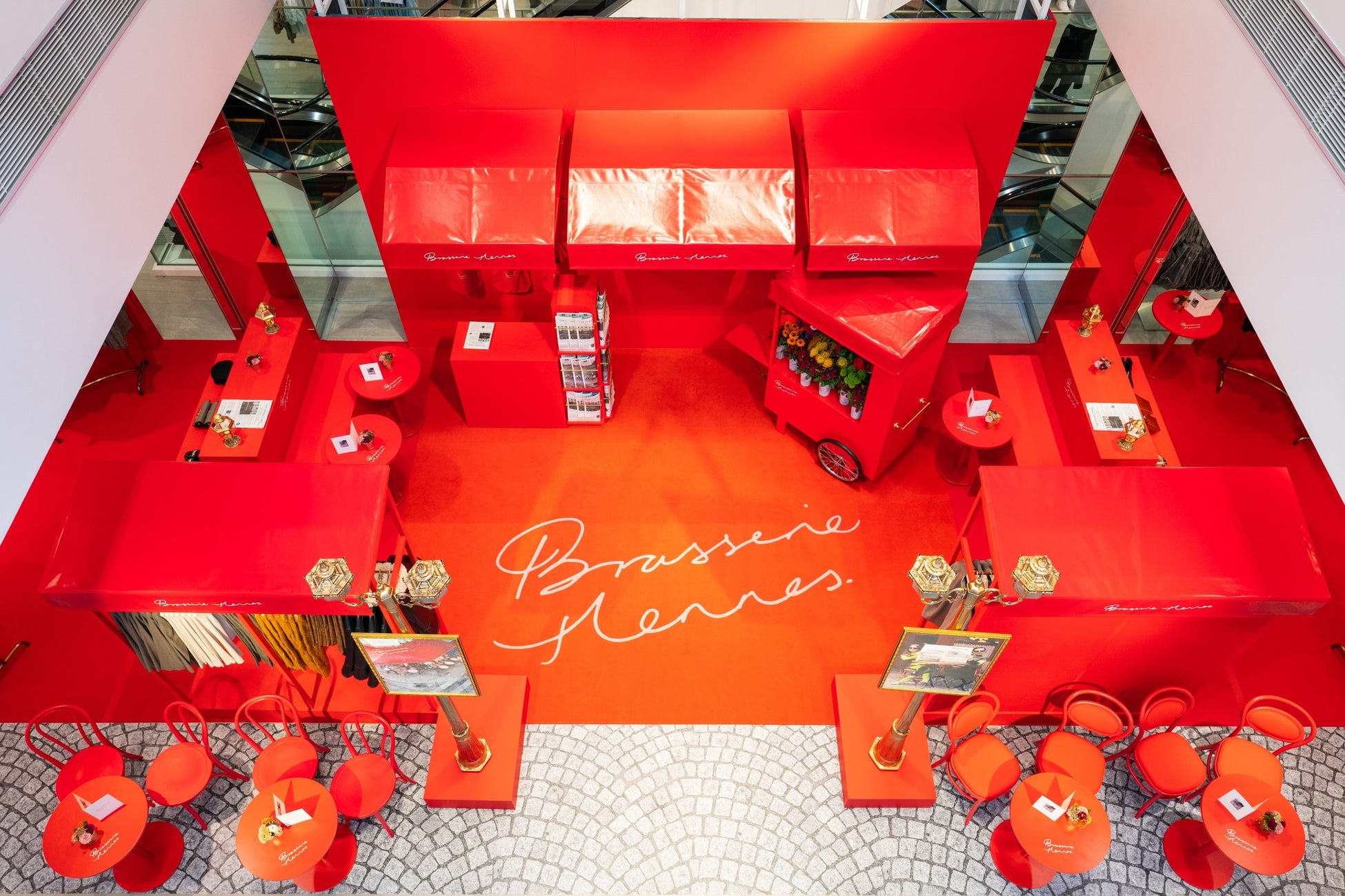 H&M 「Brasserie Hennes(ブラッスリー・へネス)」期間限定イベント内観