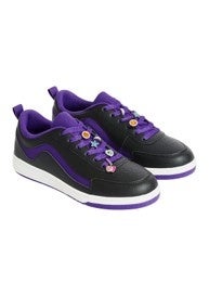 スニーカー￥8,999