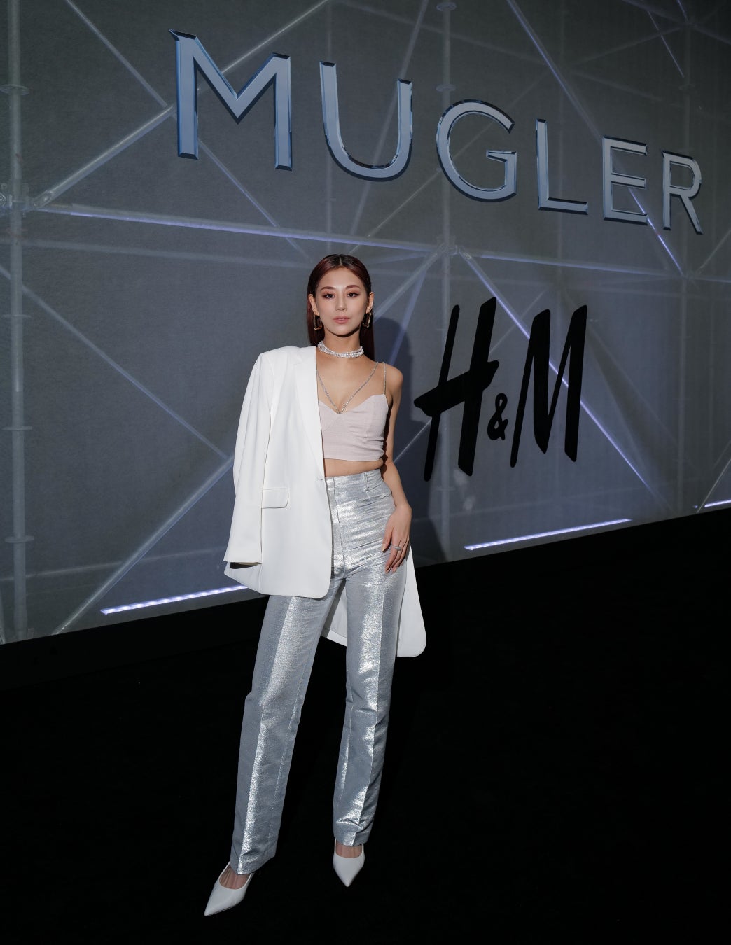 H&M 2023年 デザイナー・コラボレーション 「Mugler H&M(ミュグレー エイチ・アンド・エム)」コレクション NYグローバルイベント写真 西内まりや