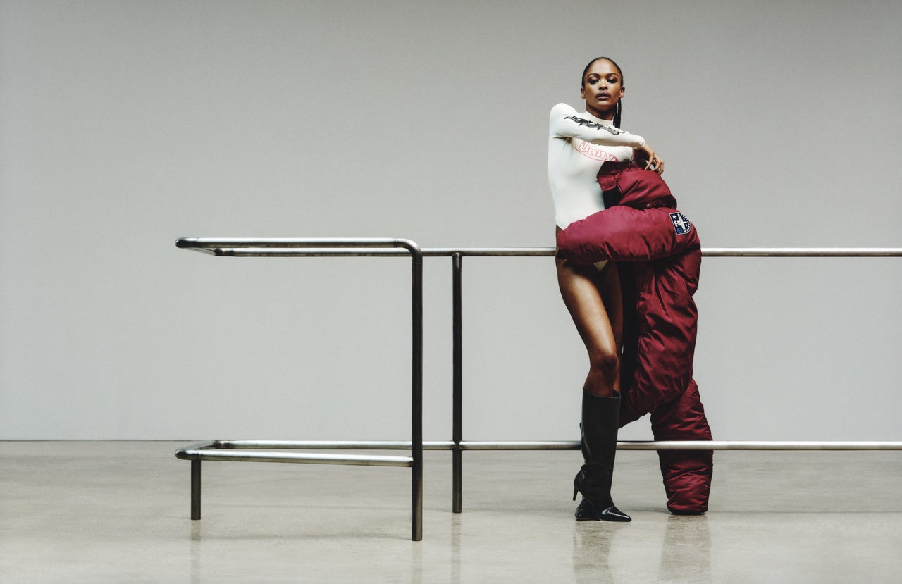 Heron Preston x H&M「H2」リバーシブルフライトジャケット¥29,999 ジャージーソングボディスーツ¥8,999