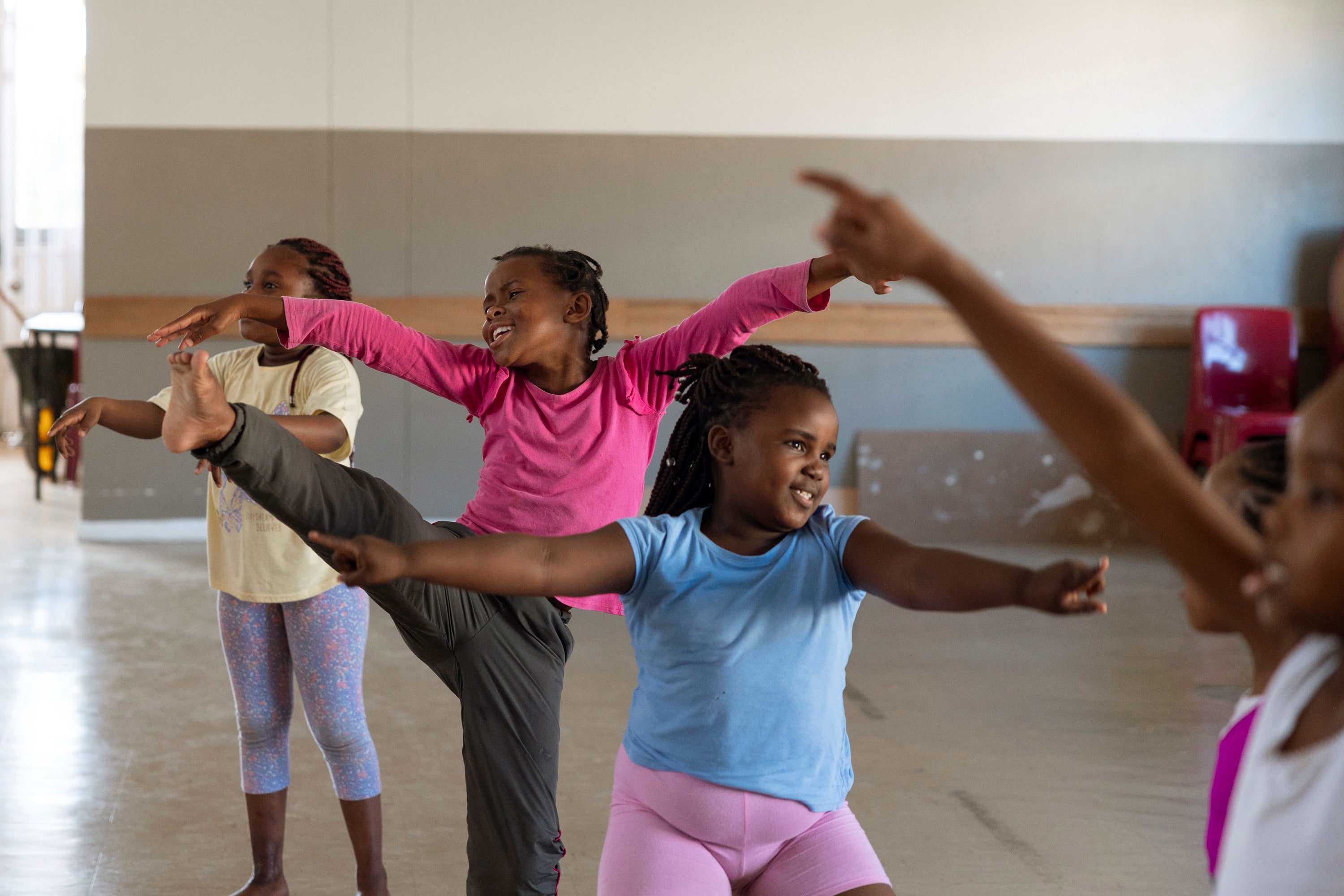 H&M MoveTogether_WomenWin_ActivateHer