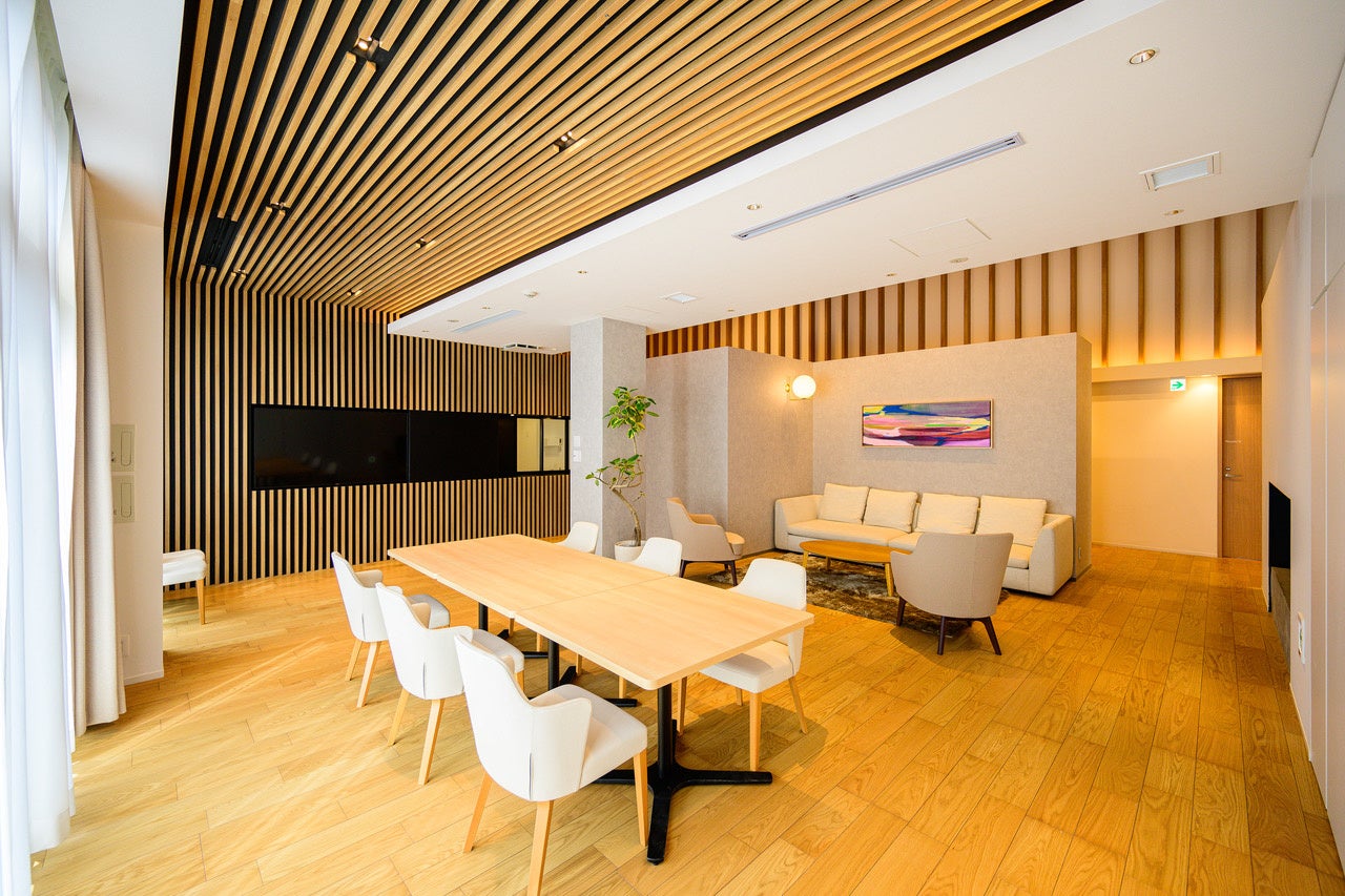 広々としたリビングルーム