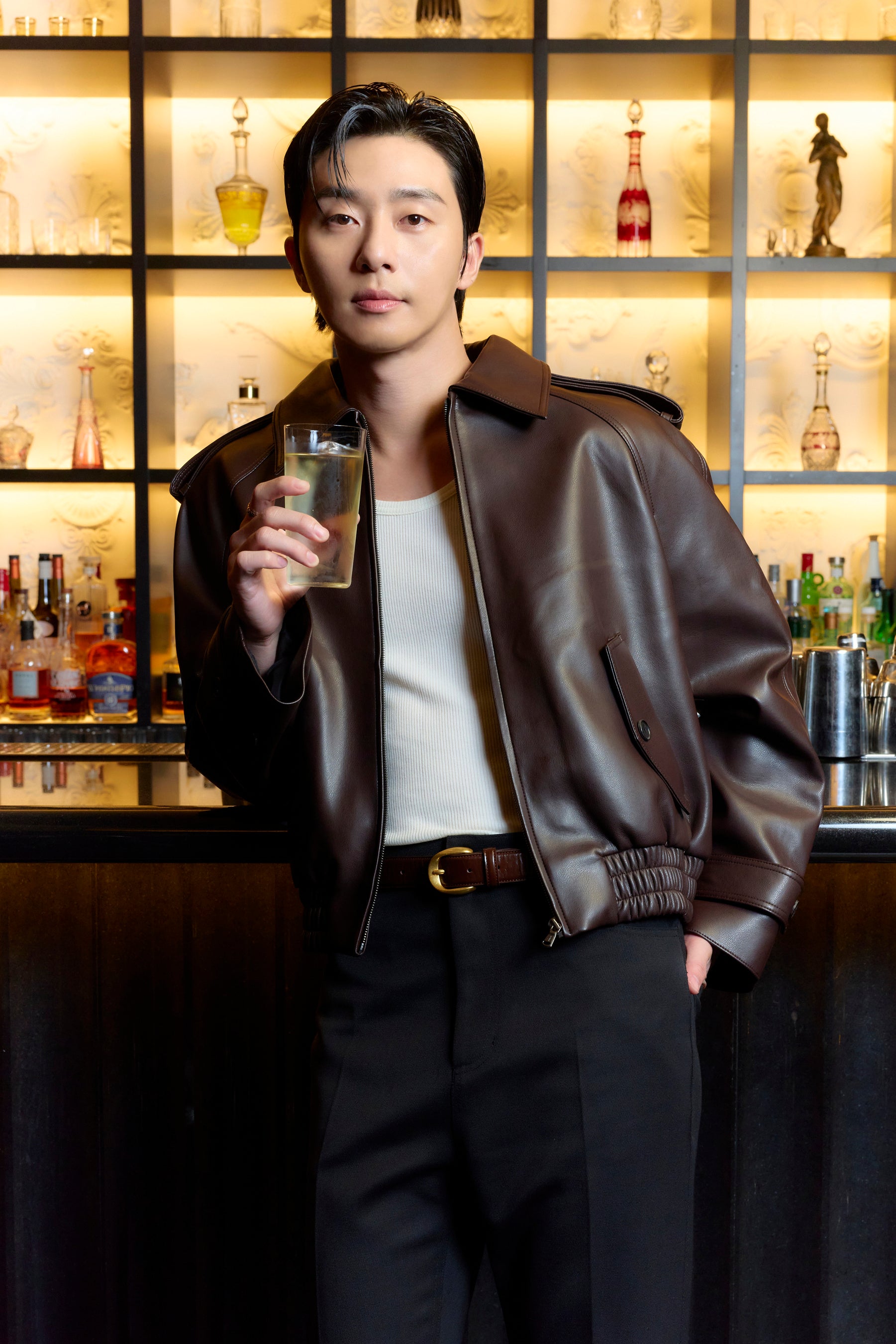 STARBASEとパク・ソジュンによる新会社「1216」が、ウイスキー「26