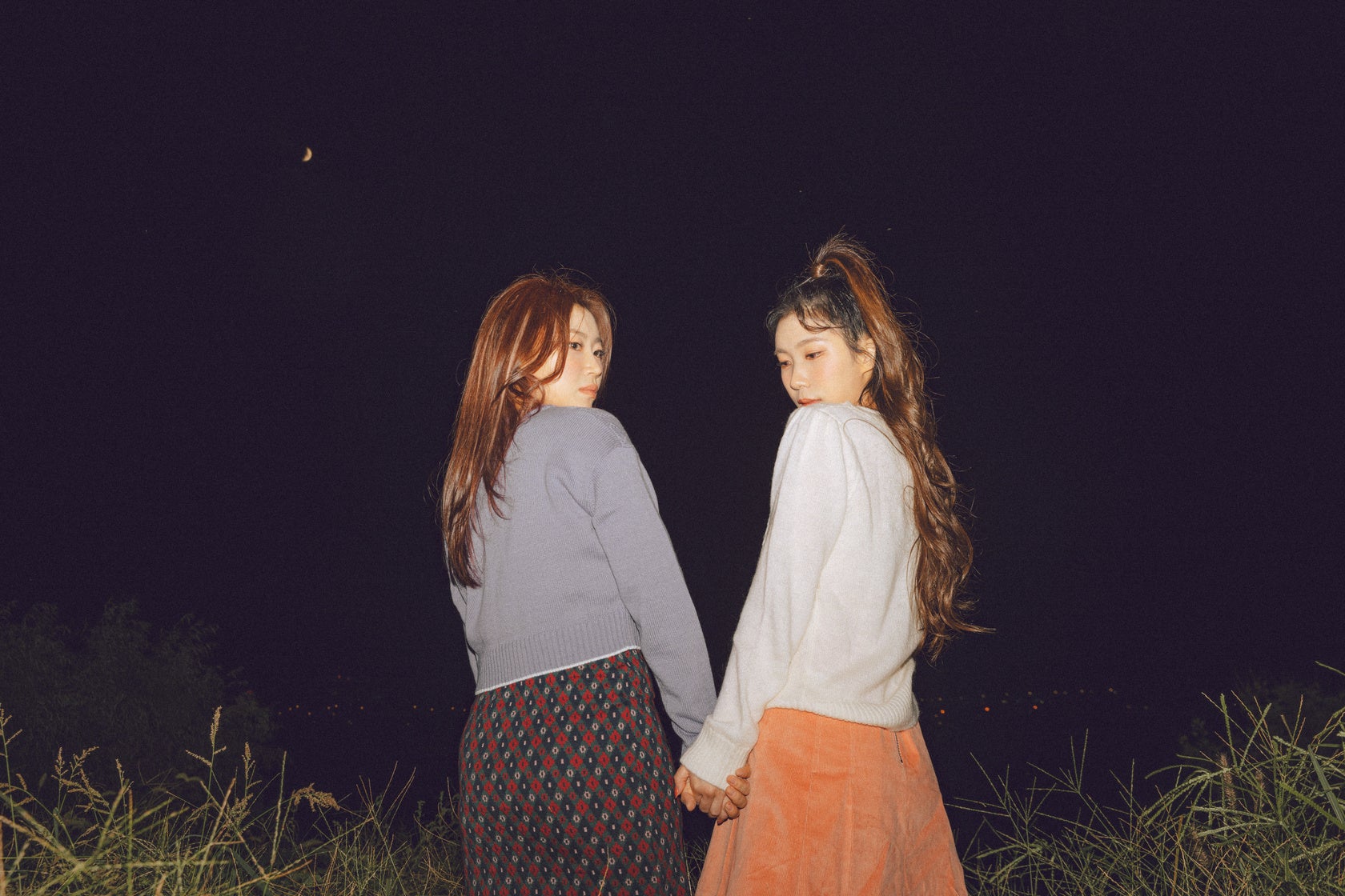 Keyboard：イ・サラ（左）、Vocal：アン・スルヒ（右）