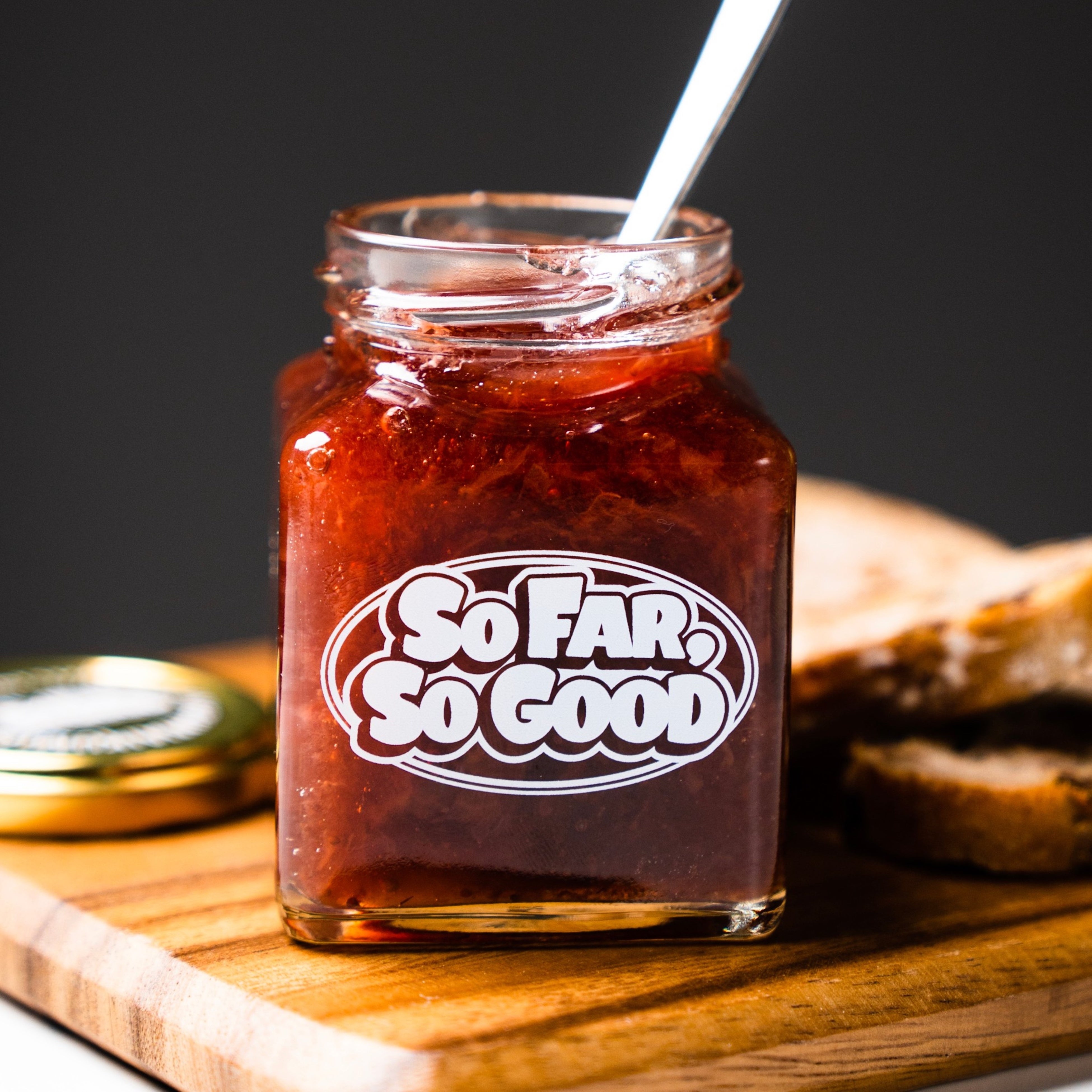 「So Far, So Good」アートワーク