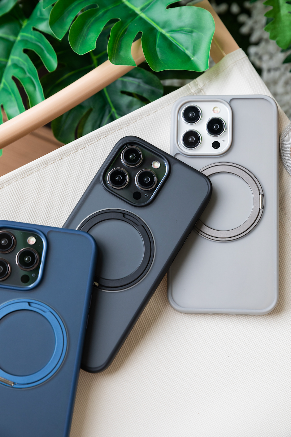 早い者勝ちTORRAS iPhone15 Pro 用 ケース 縦横対応 リング TORRAS iPhone 15 Pro 用 ケース マグネット搭載 ブラック - メルカリ