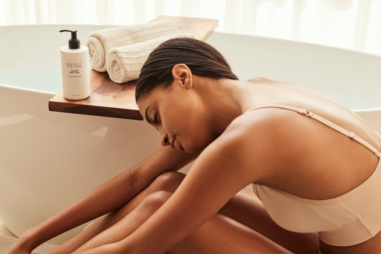 バーニーズ ニューヨーク ビューティENTIAGE™ ライン瞬間的な香りを