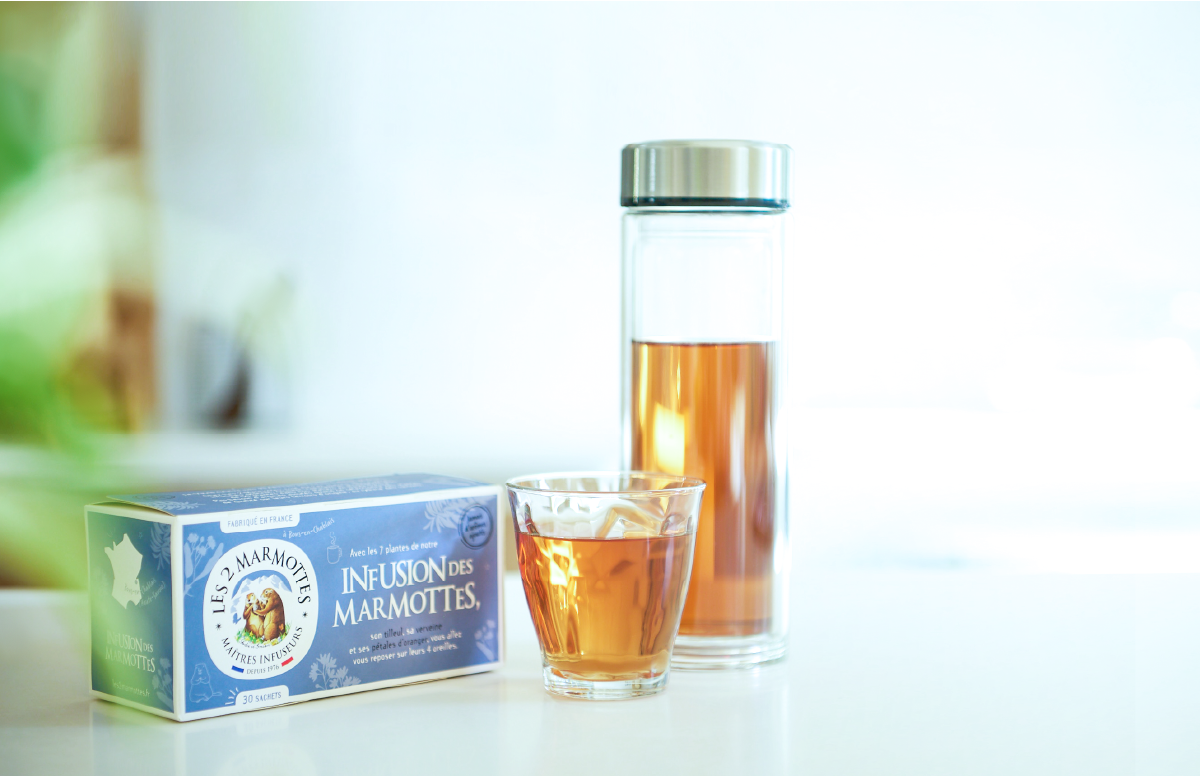 ティータグがないので、ボトルに入れての持ち運びにも最適（Les 2 Marmottes)