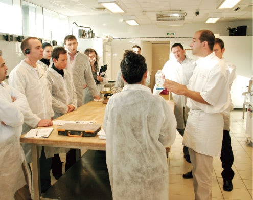 ベーキングセンターでの研修の様子