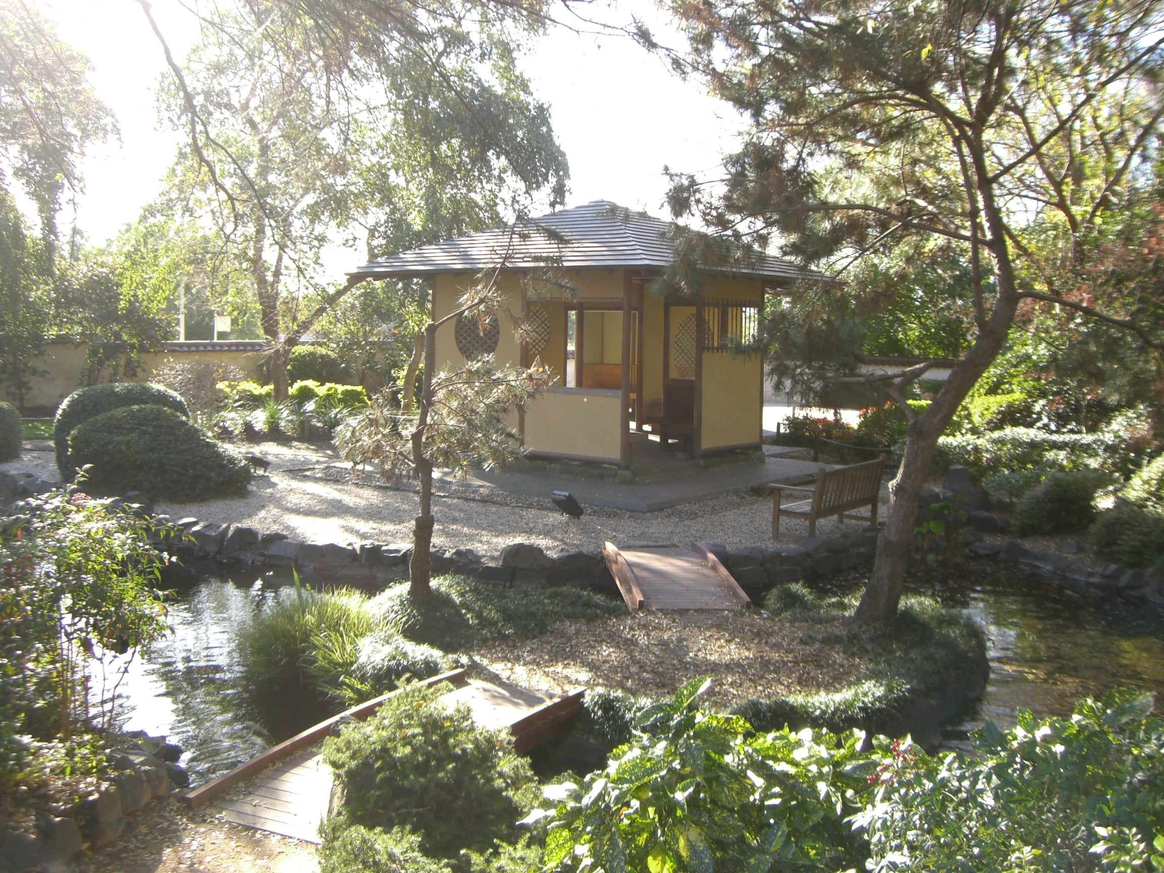 越谷亭（ティーハウス）