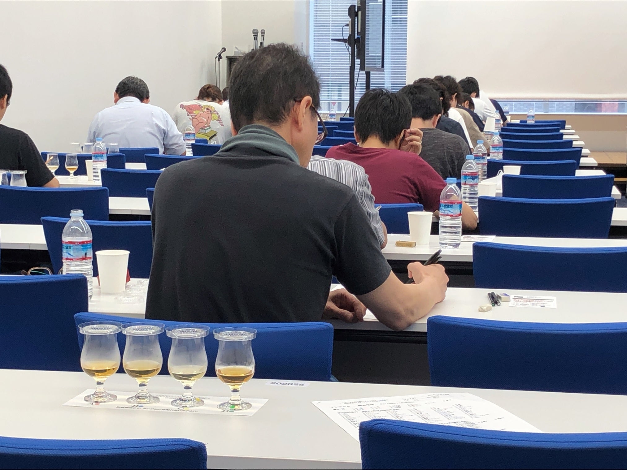 ウイスキー　コニサー　ピンバッジ 15年以上前資格試験合格時のもの WHISKY ウイスキー文化研究所｜JAPAN WHISKY RESEARCH CENTRE