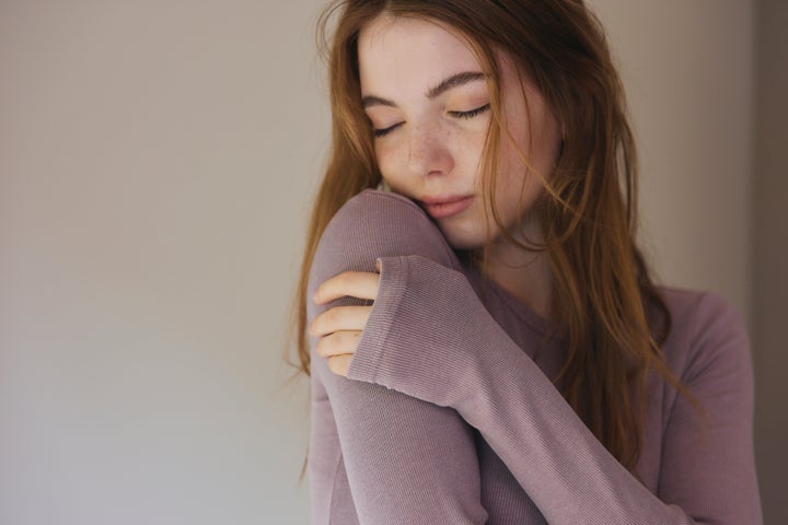 【楽天市場で先行発売分が完売・ランキング受賞*の新商品が本発売へ】新発想・酵素のチカラで、服よみがえる** 再生柔軟剤「ReWEAR(リウェア ...