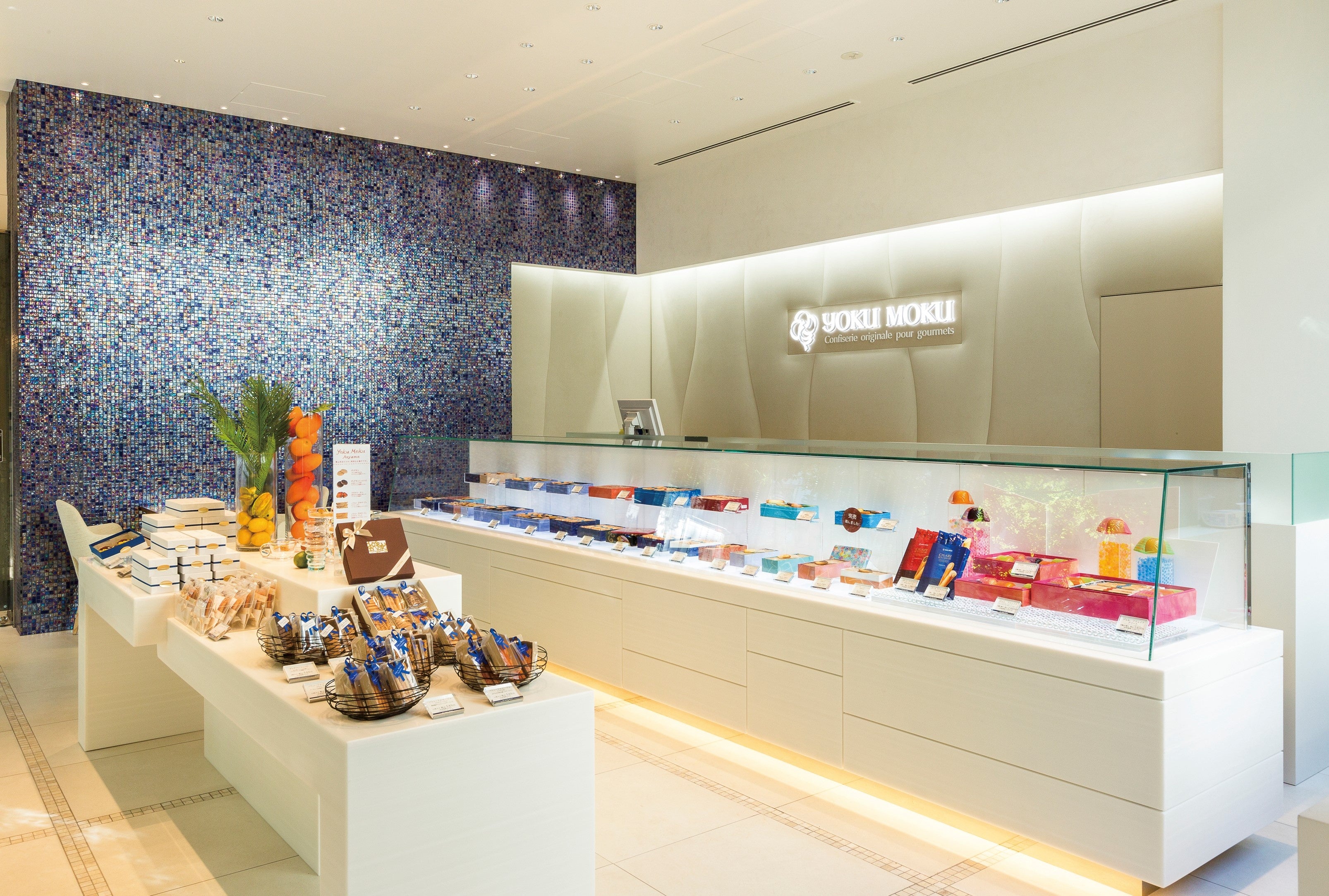 ヨックモック青山本店 SHOP