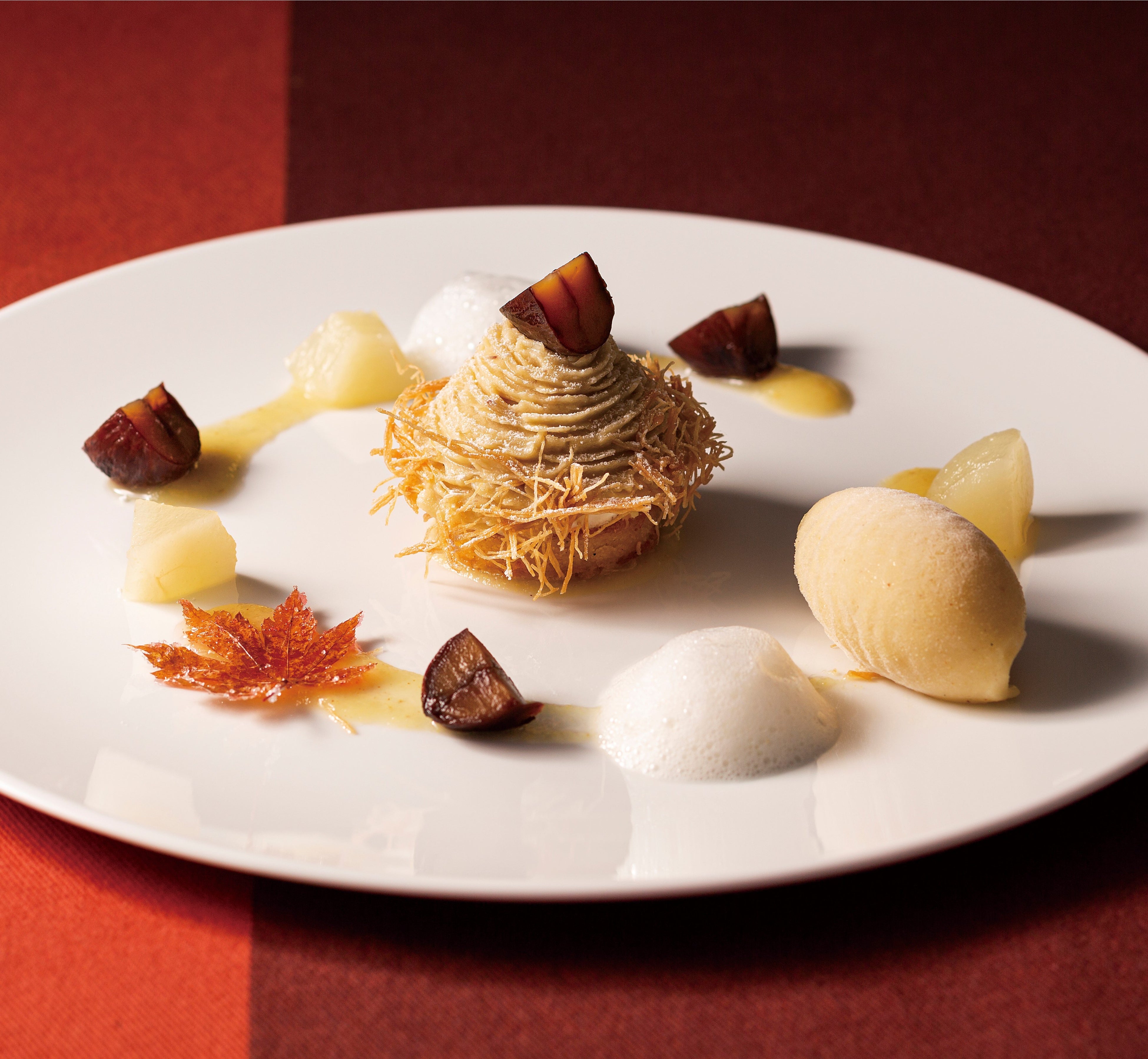 熊本県産和栗のモンブランと洋なしのソルベ