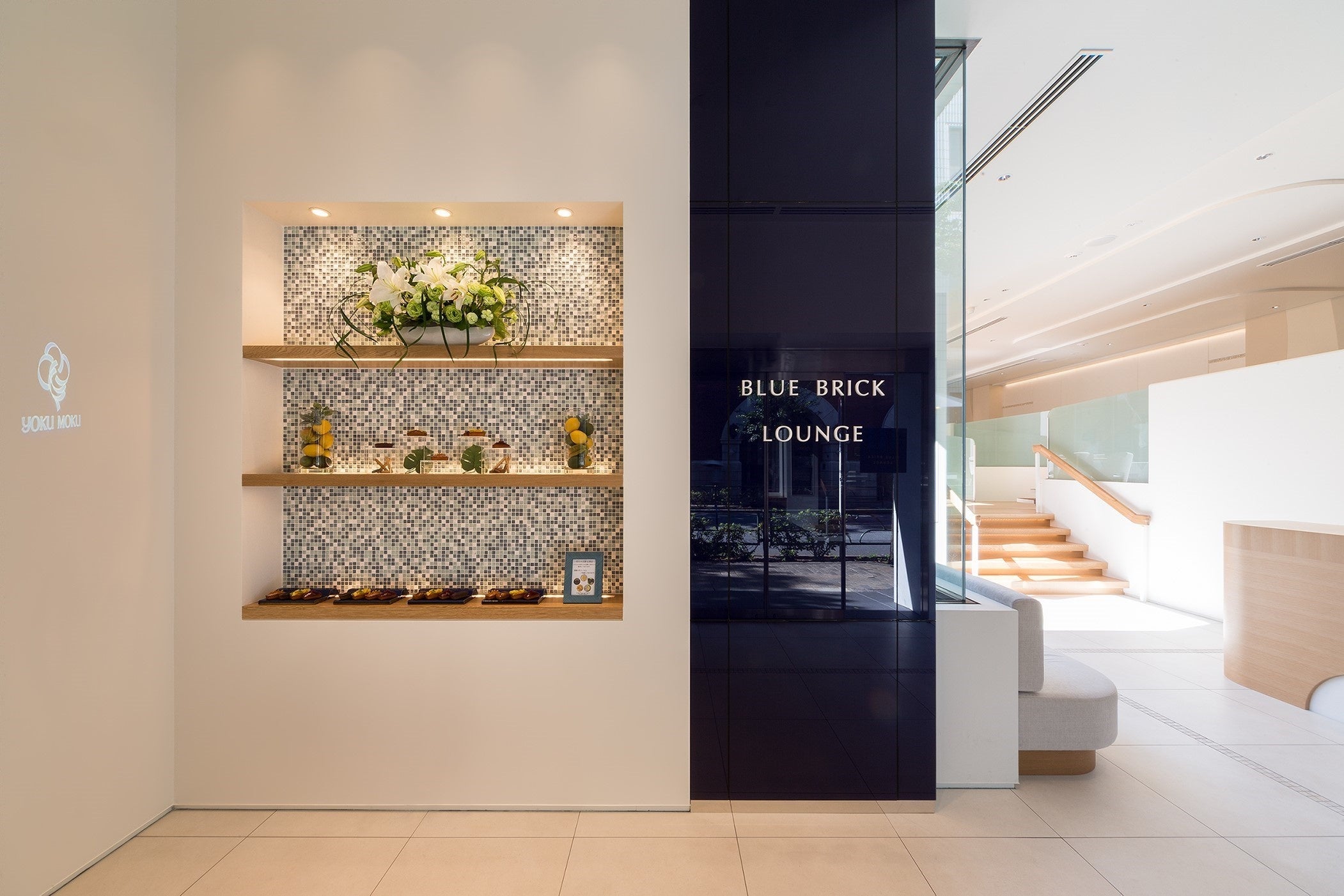 ヨックモック青山本店 BLUE BRICK LOUNGE