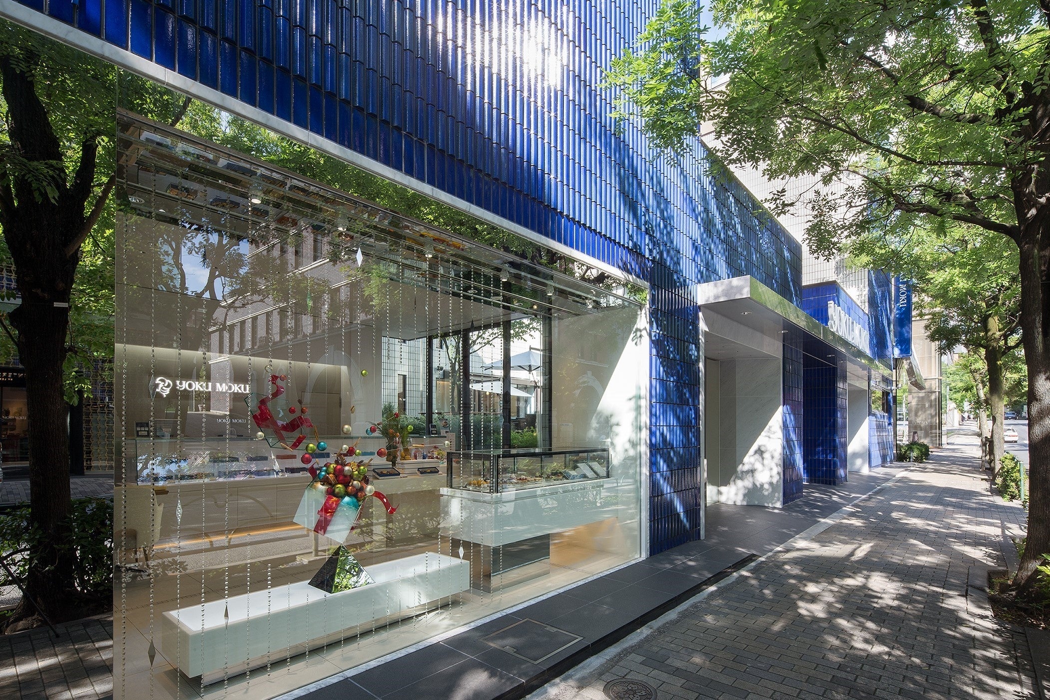 ヨックモック青山本店 BLUE BRICK LOUNGE